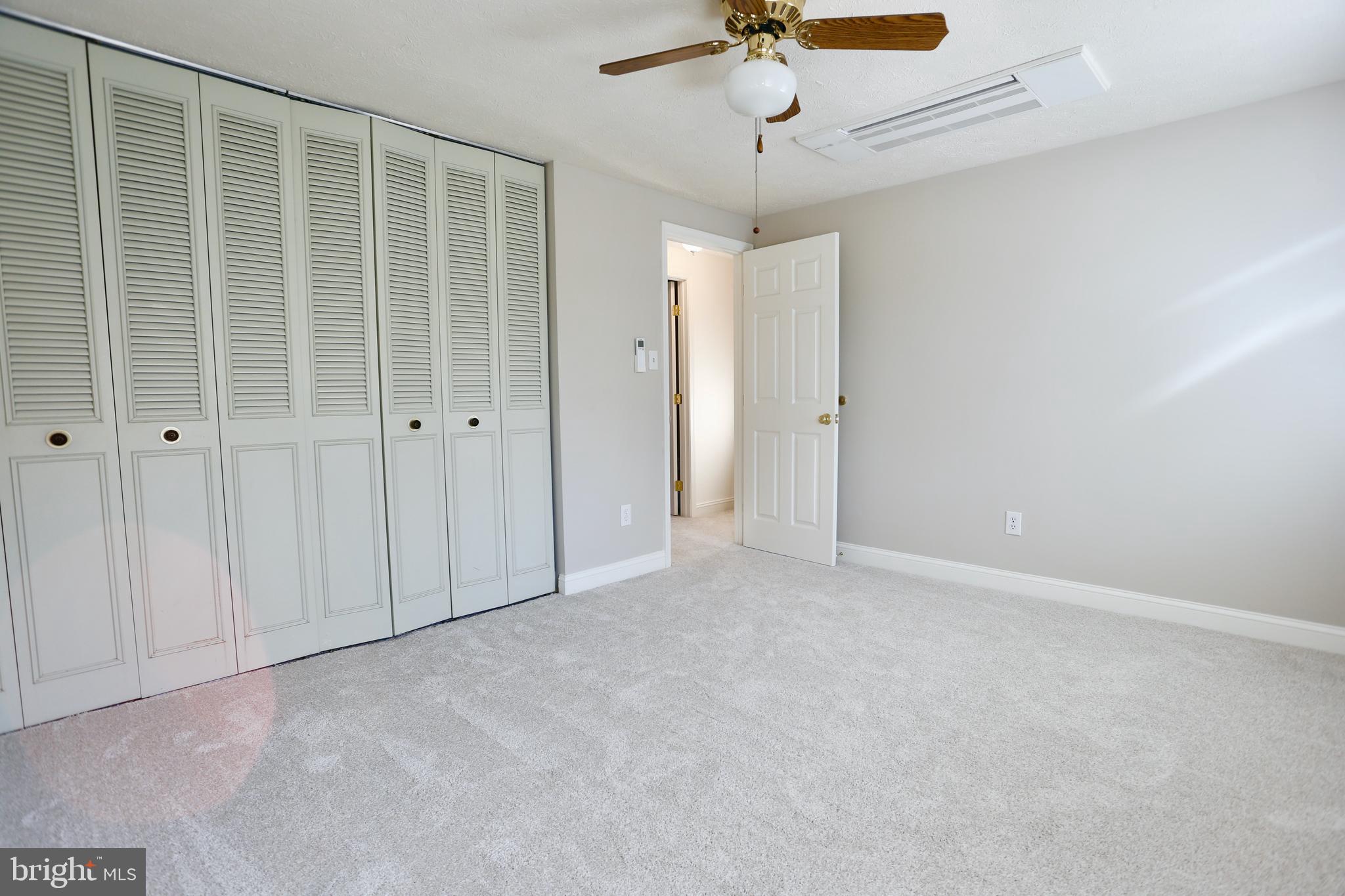 MONTCLAIR/COUNTRY CLUB - Residential