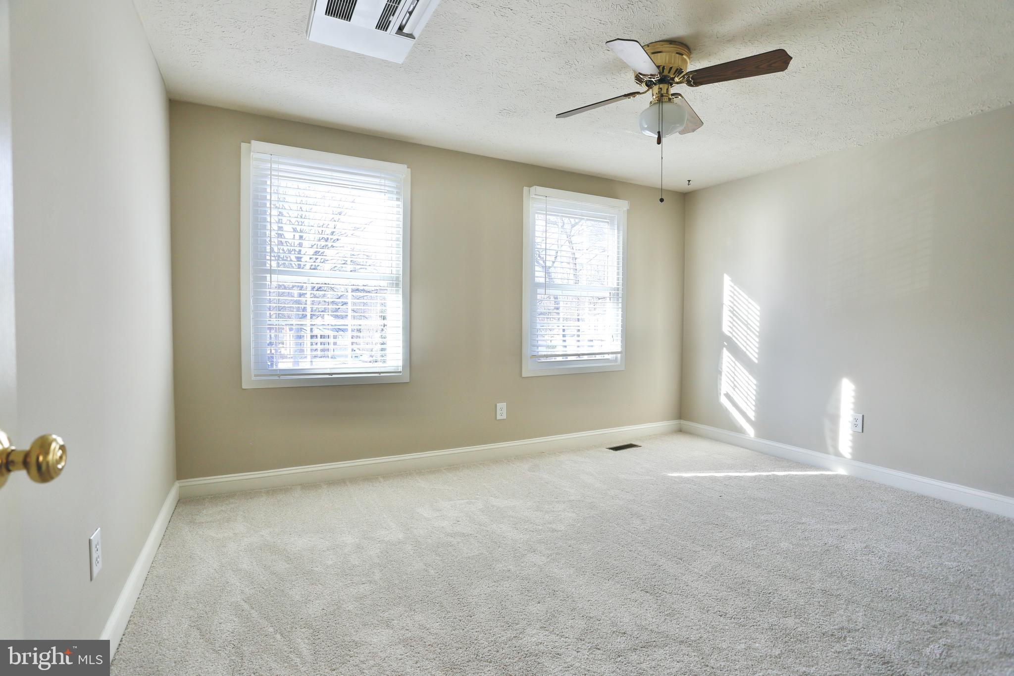 MONTCLAIR/COUNTRY CLUB - Residential