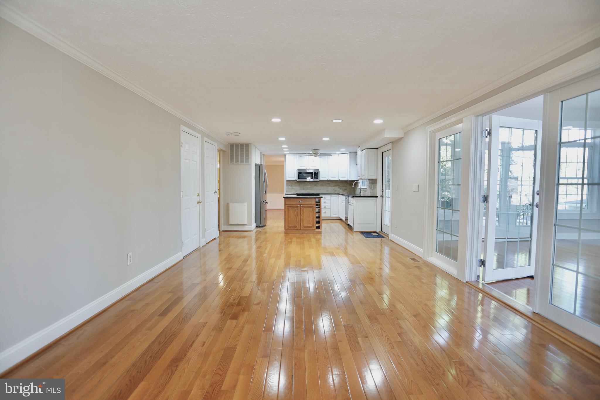 MONTCLAIR/COUNTRY CLUB - Residential