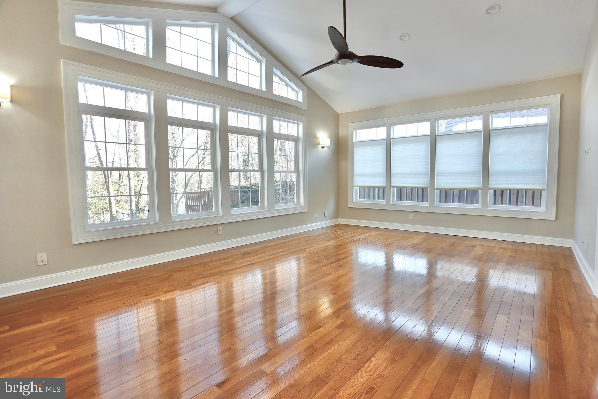 MONTCLAIR/COUNTRY CLUB - Residential