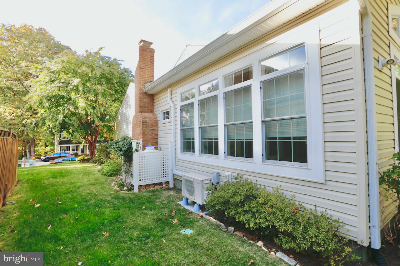 MONTCLAIR/COUNTRY CLUB - Residential