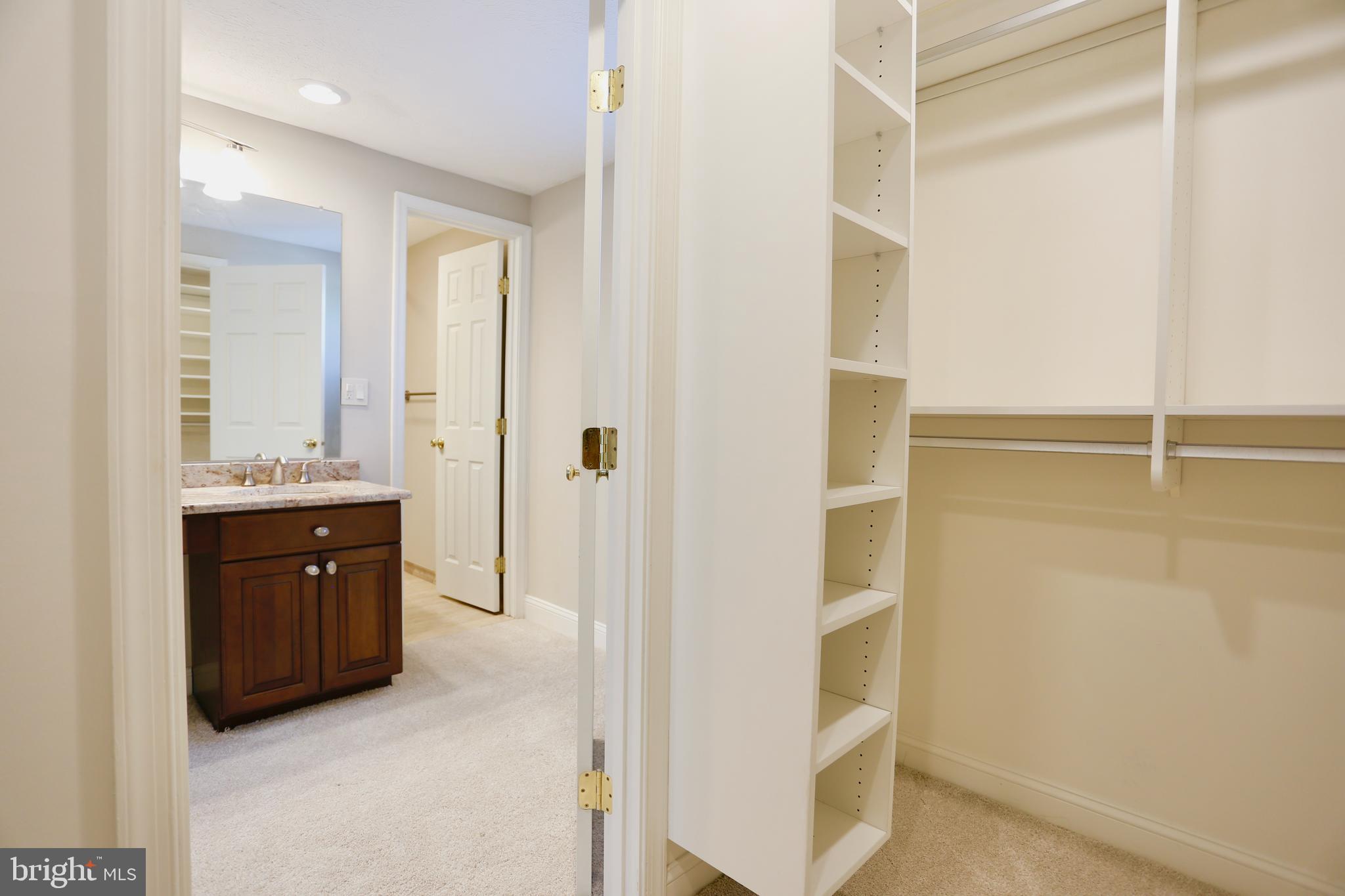 MONTCLAIR/COUNTRY CLUB - Residential