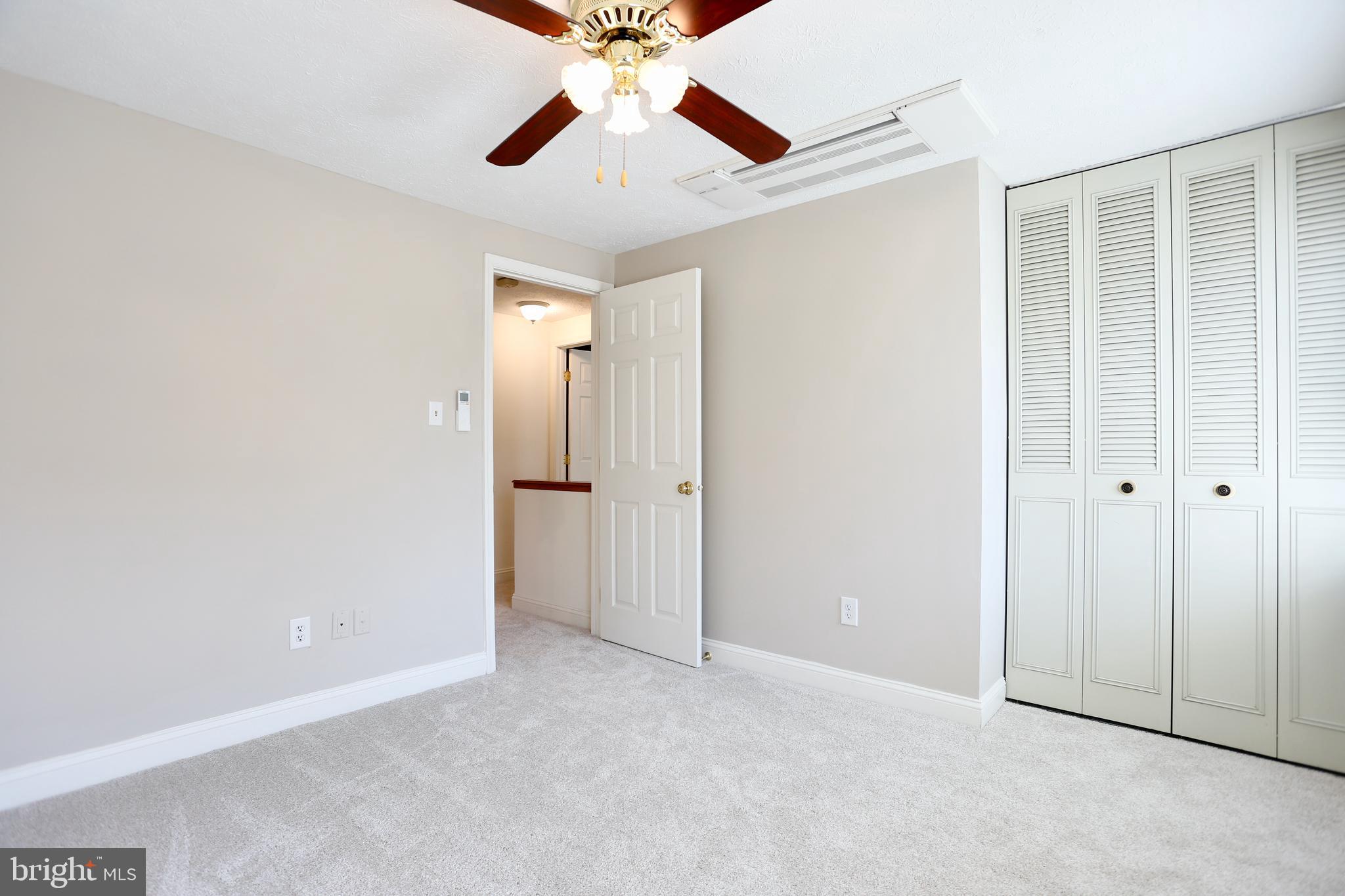 MONTCLAIR/COUNTRY CLUB - Residential