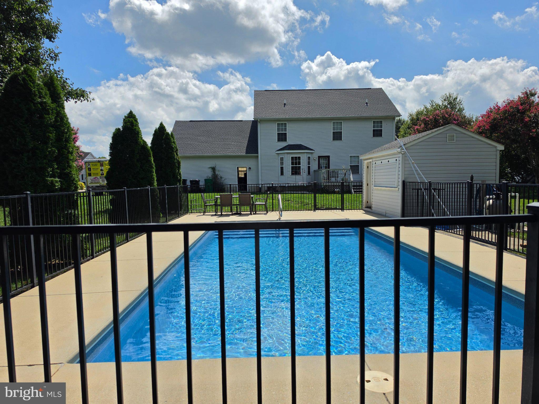207 FIELDBROOK DRIVE