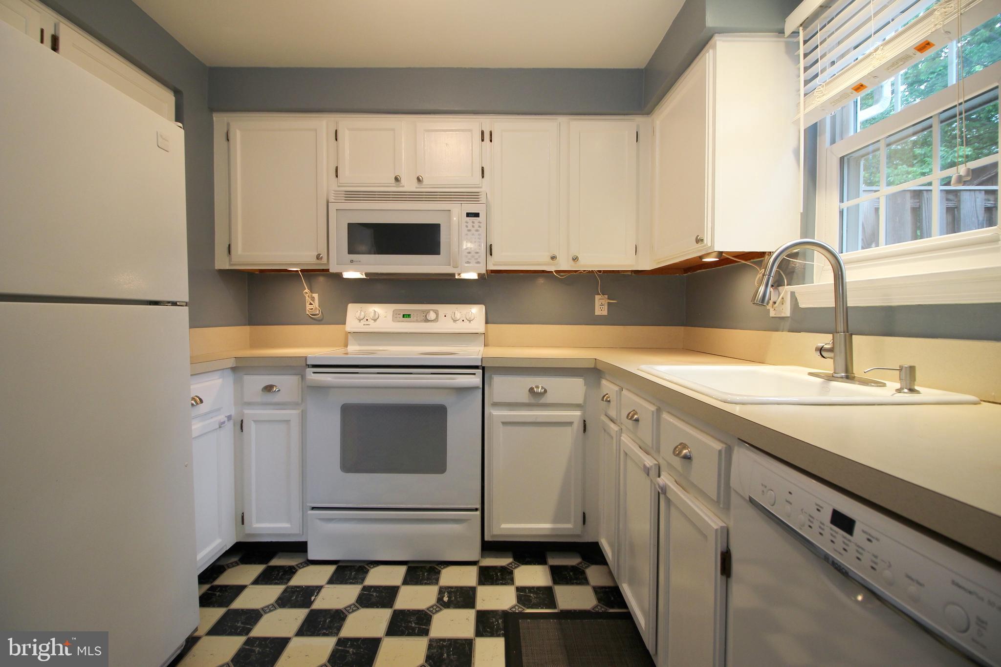 COUNTRYSIDE - Residential Lease