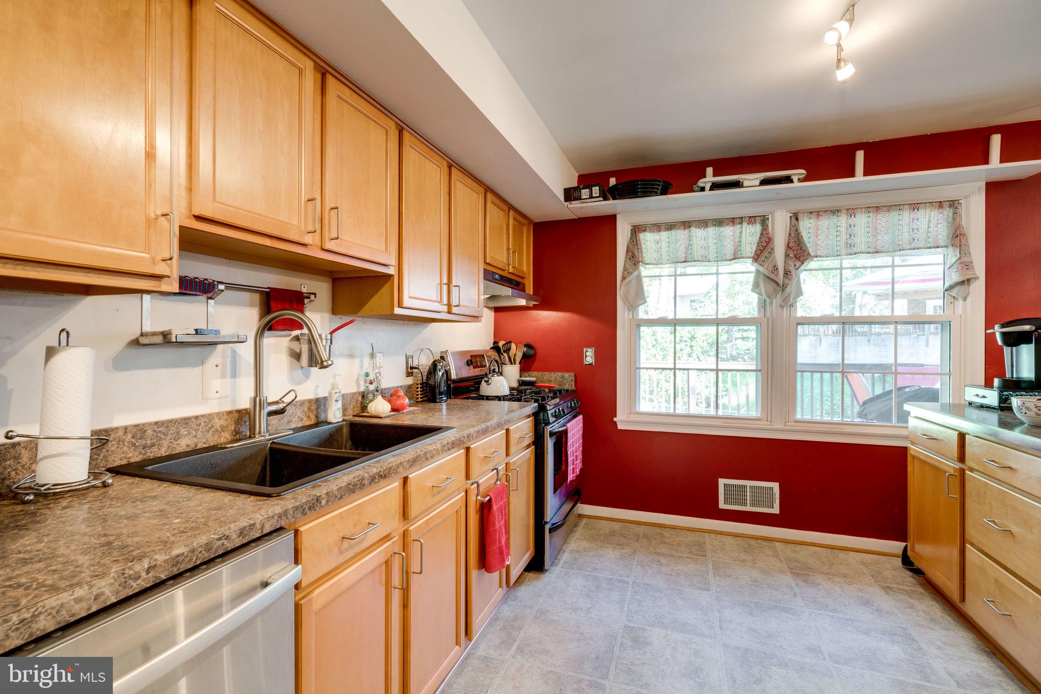 LAKE RIDGE - Residential