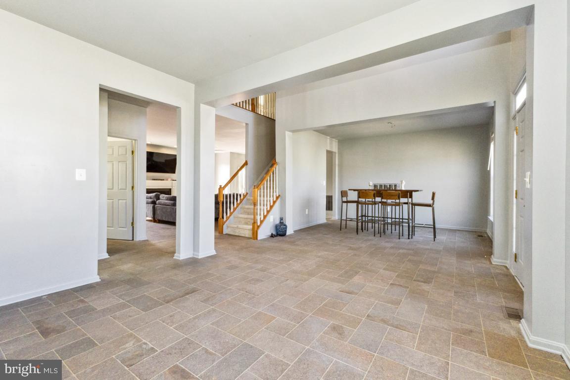 ORANGE ESTATES - Residential