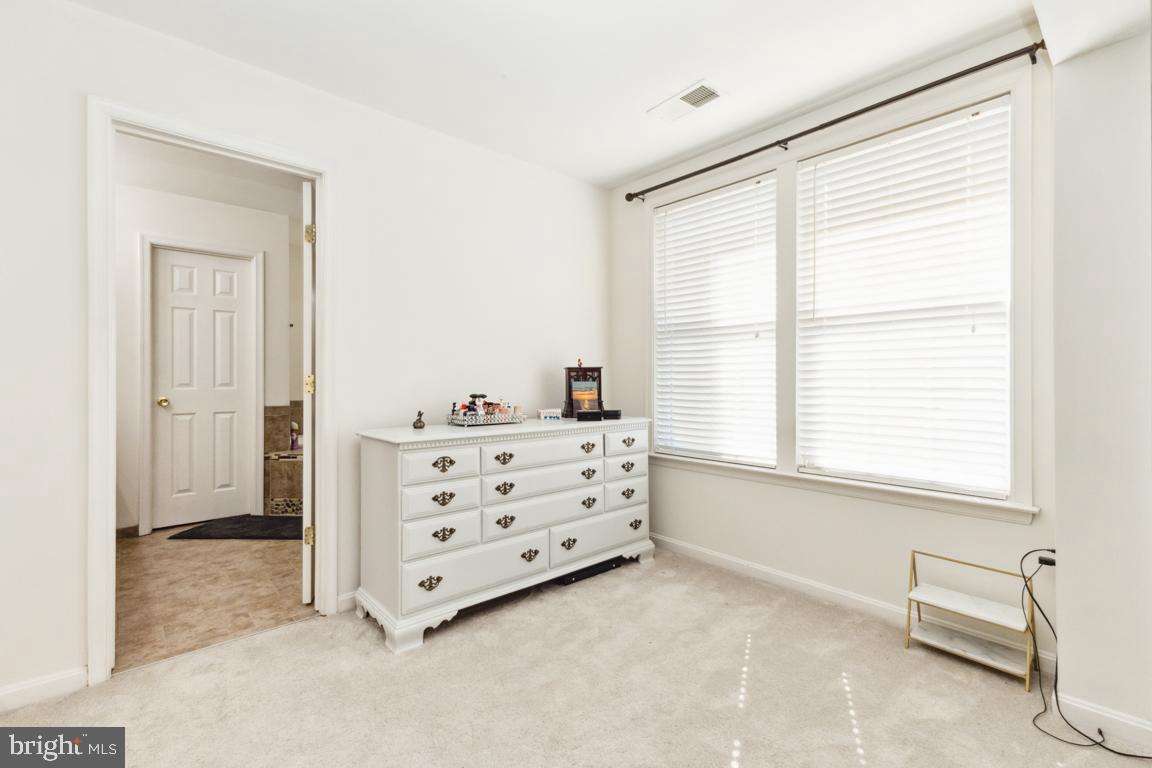 ORANGE ESTATES - Residential