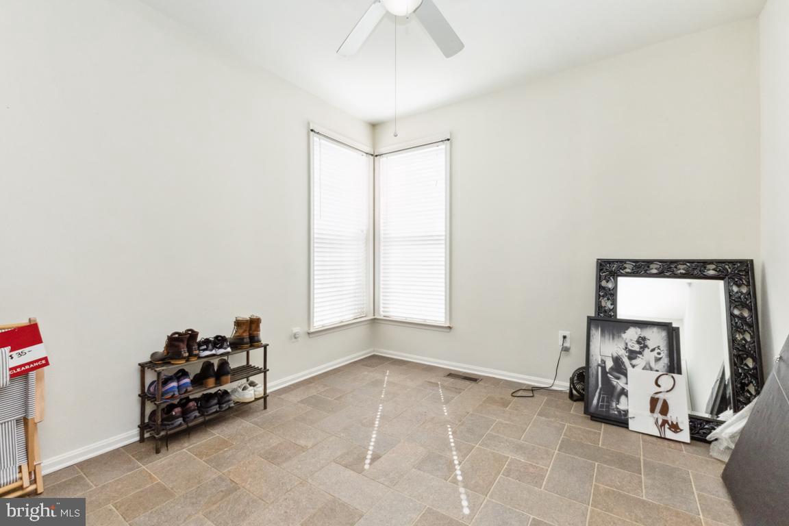 ORANGE ESTATES - Residential