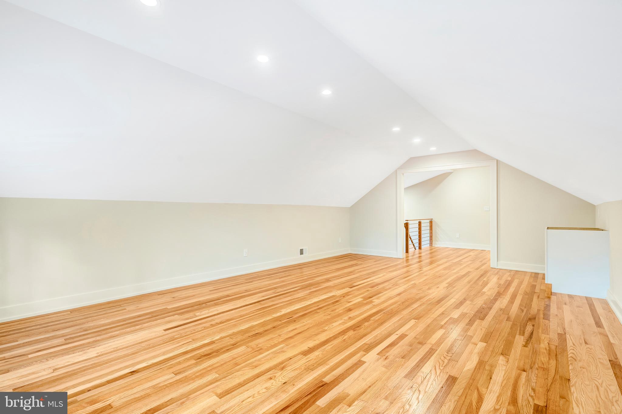 CHESTERBROOK WOODS - Residential