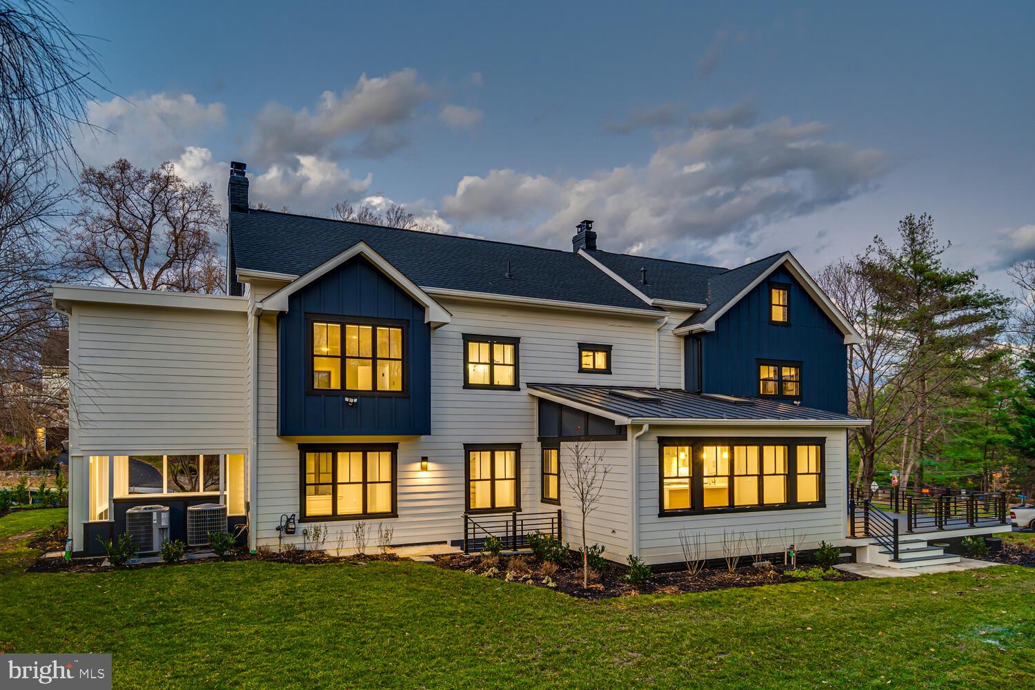 CHESTERBROOK WOODS - Residential