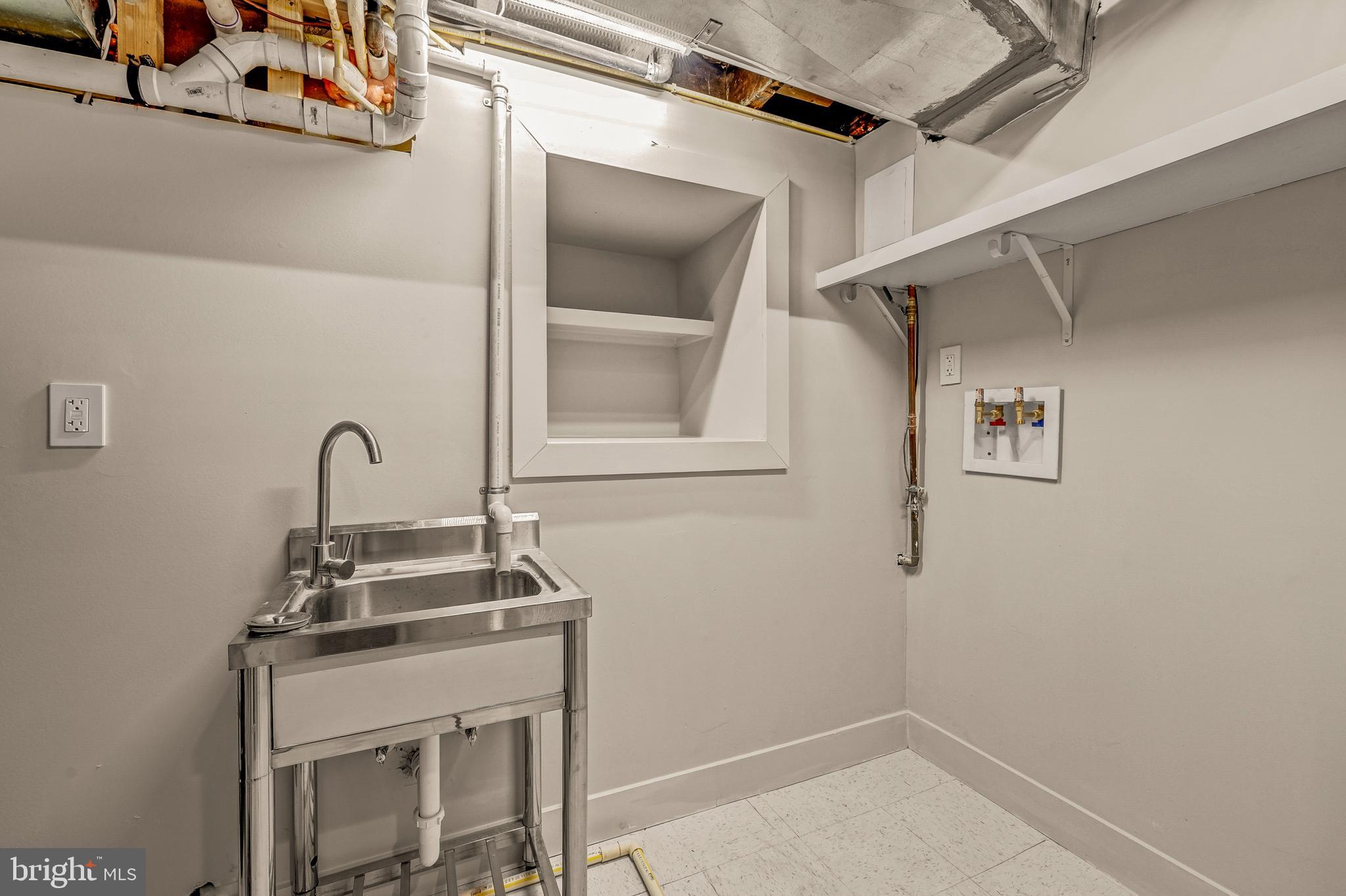 CHESTERBROOK WOODS - Residential