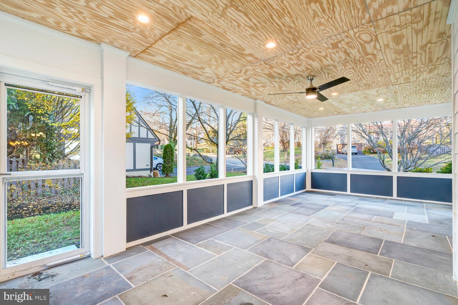 CHESTERBROOK WOODS - Residential