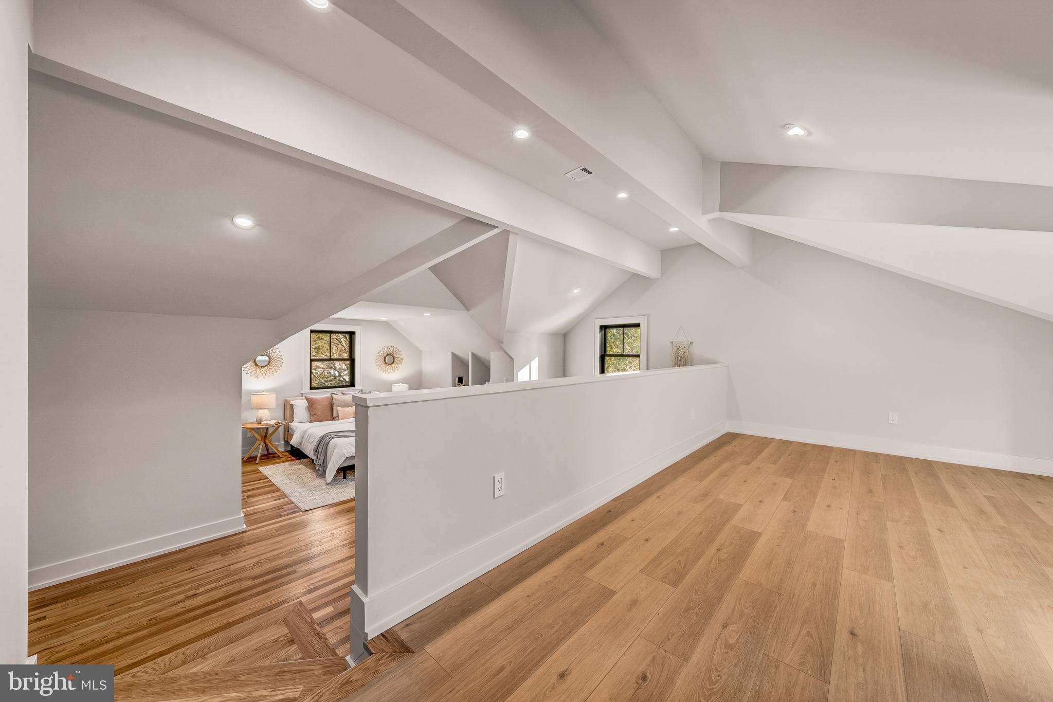 CHESTERBROOK WOODS - Residential