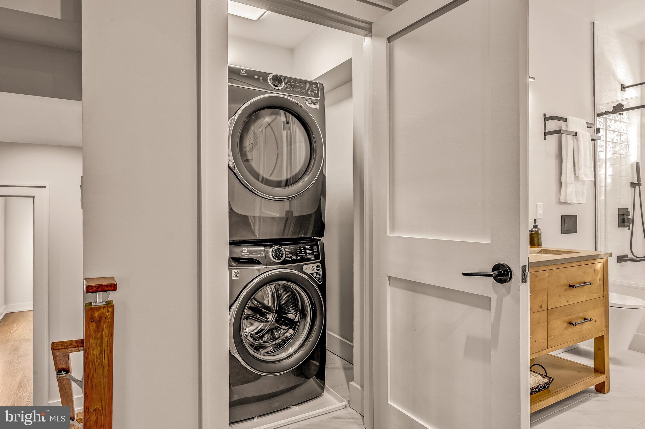 CHESTERBROOK WOODS - Residential