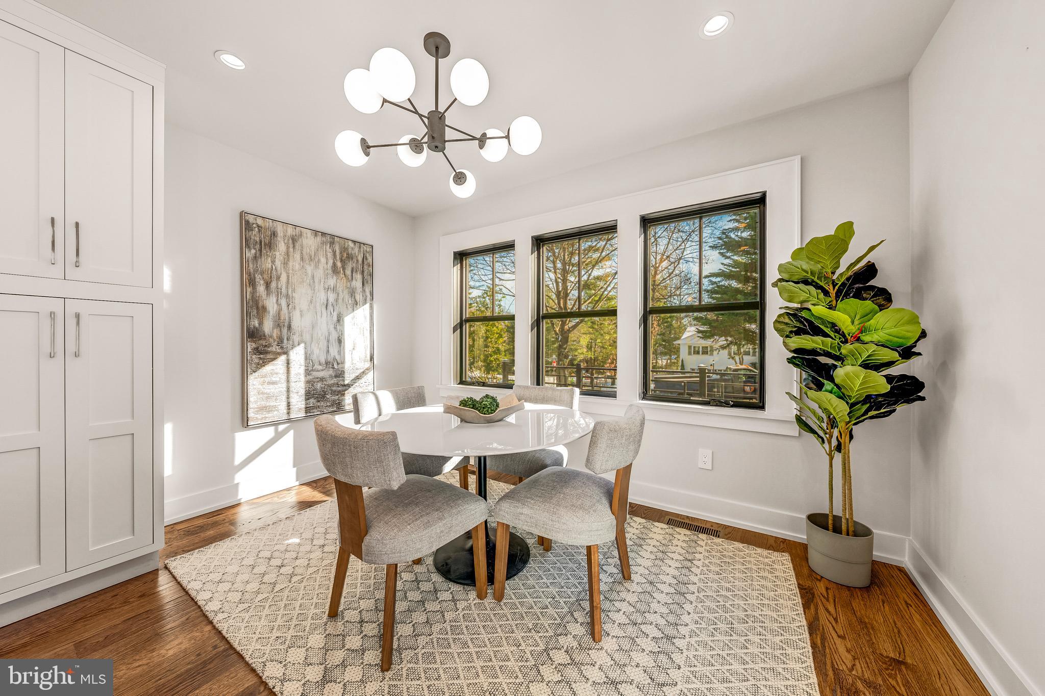 CHESTERBROOK WOODS - Residential