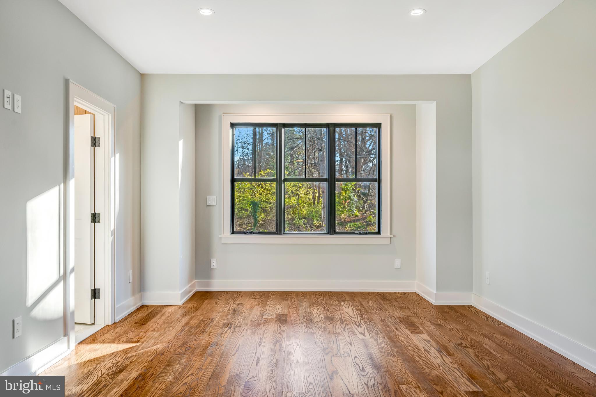 CHESTERBROOK WOODS - Residential