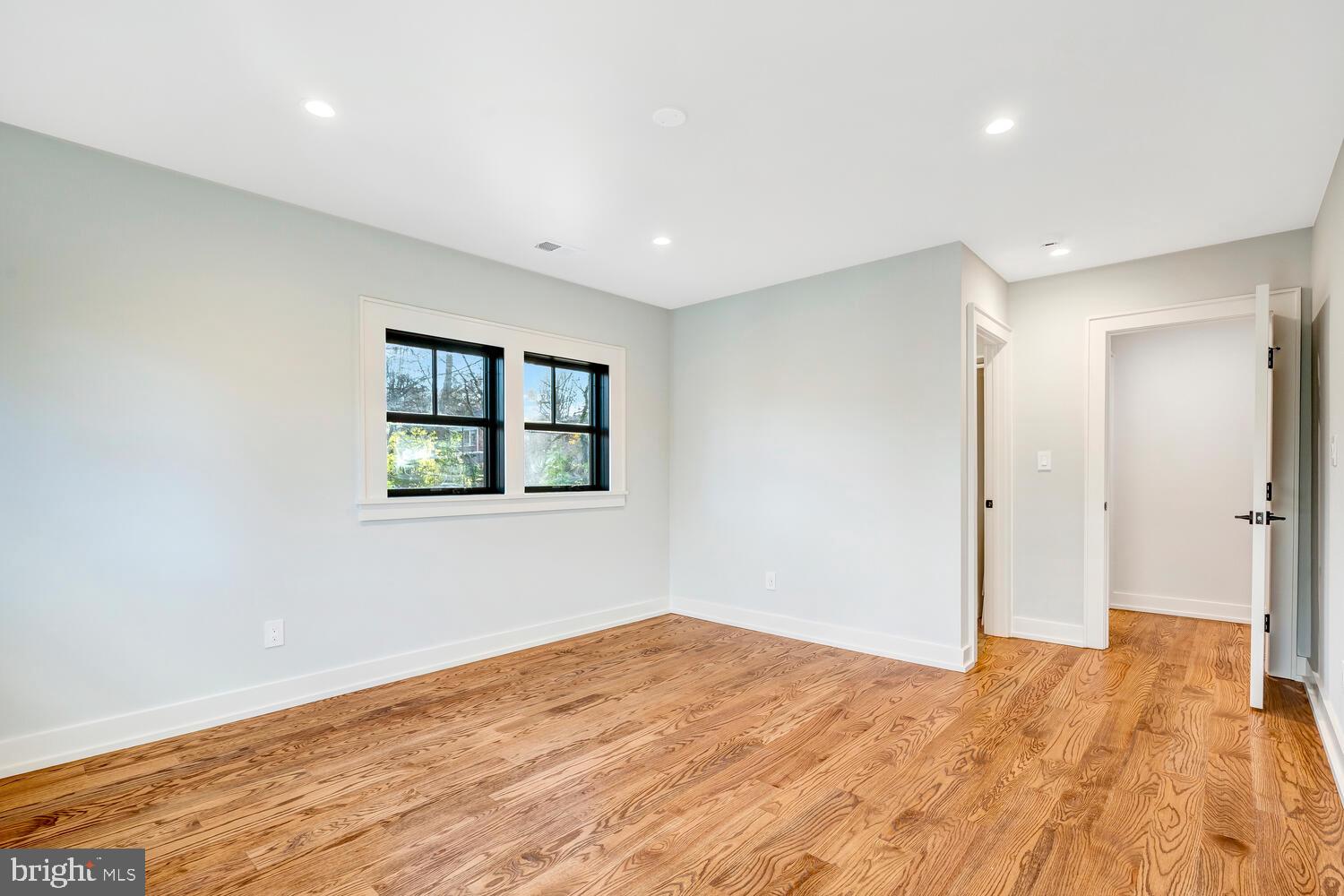 CHESTERBROOK WOODS - Residential