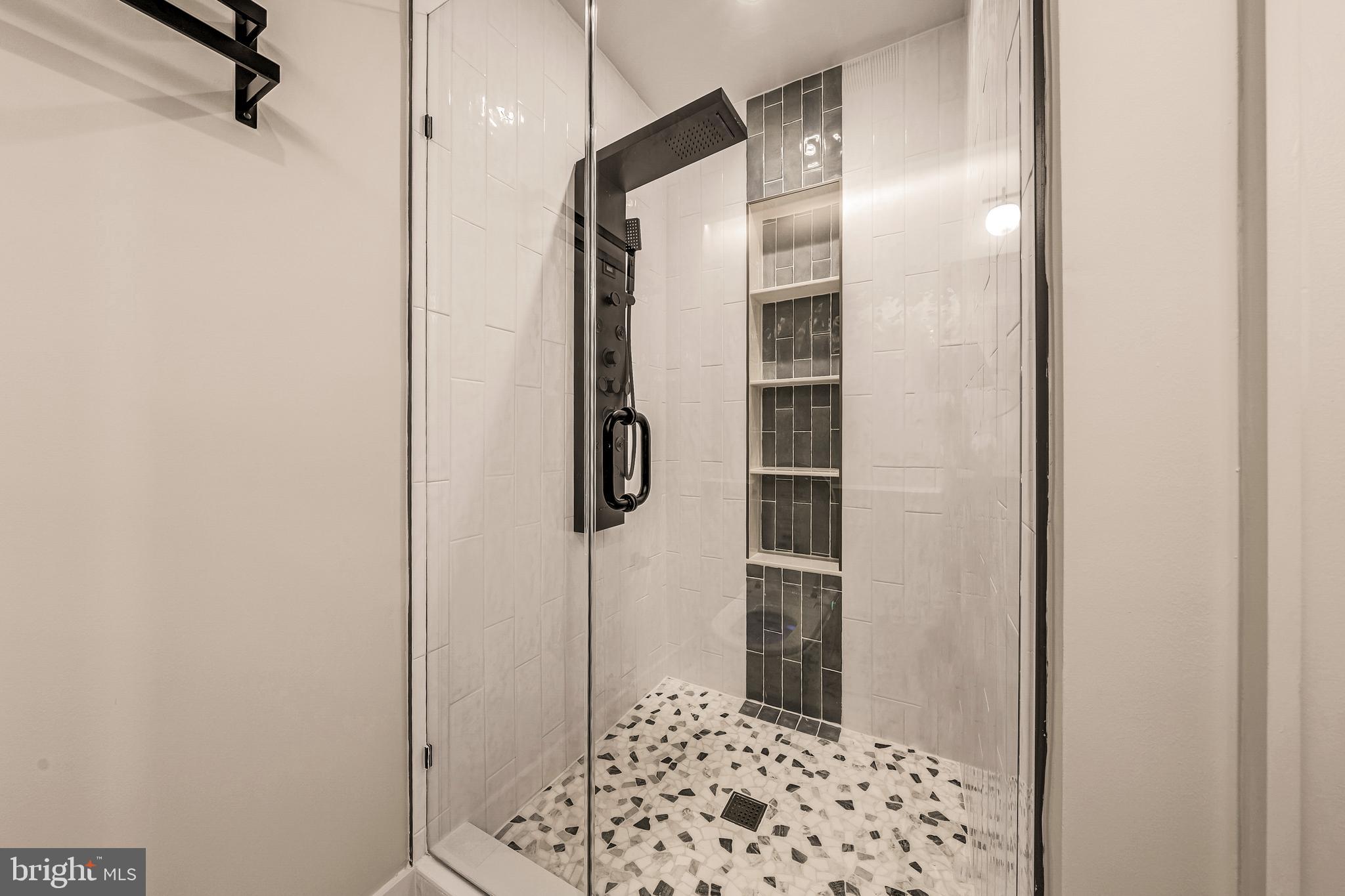 CHESTERBROOK WOODS - Residential