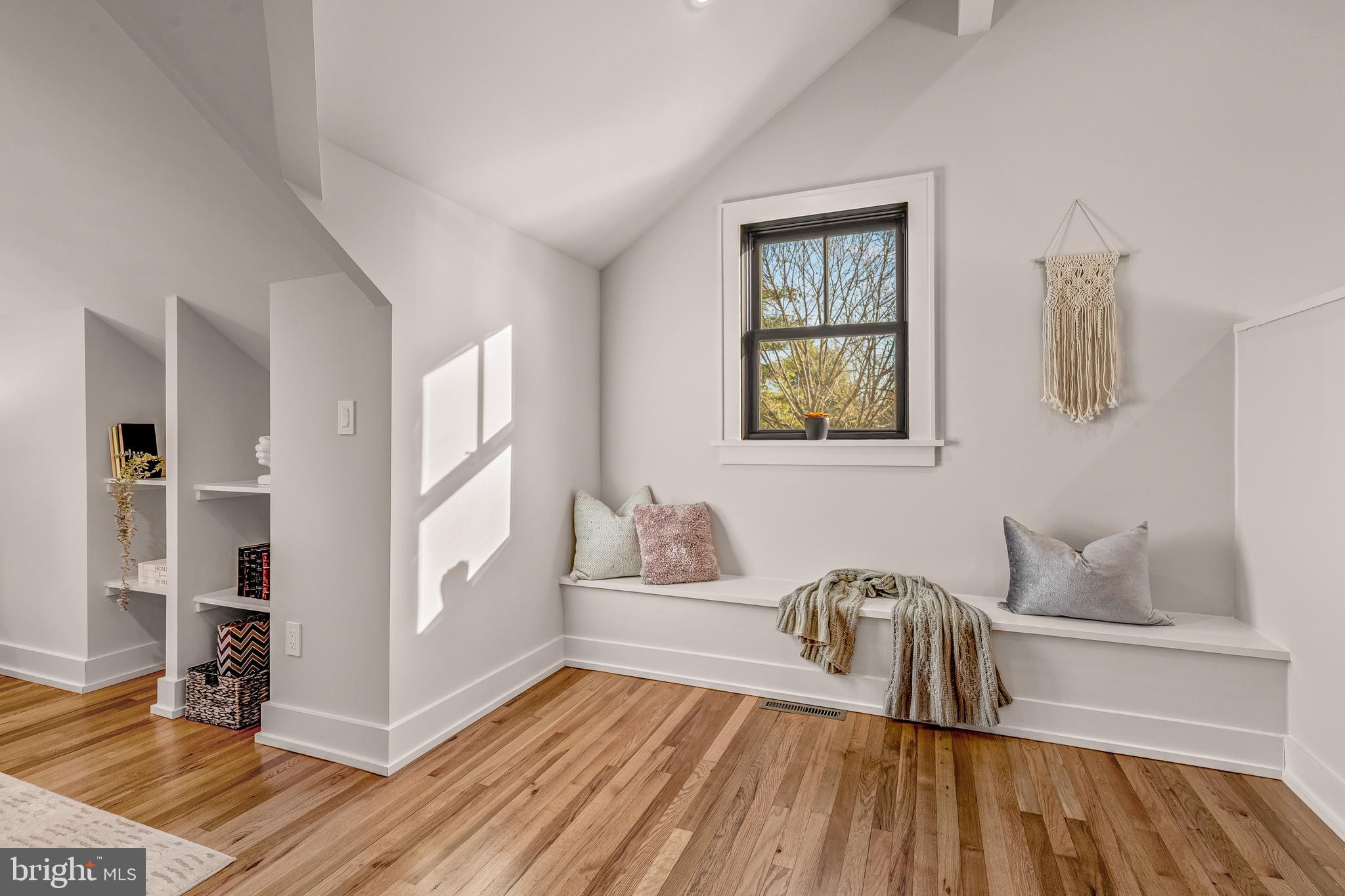 CHESTERBROOK WOODS - Residential