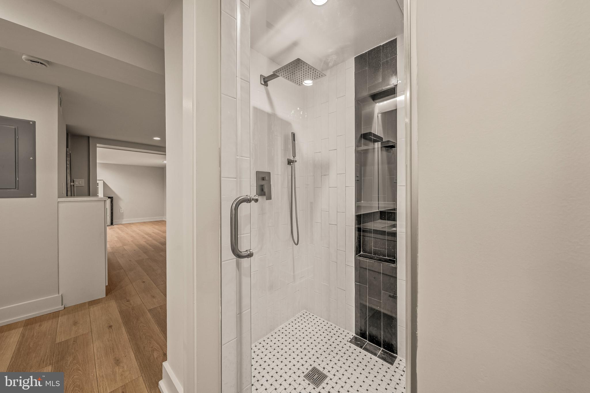 CHESTERBROOK WOODS - Residential