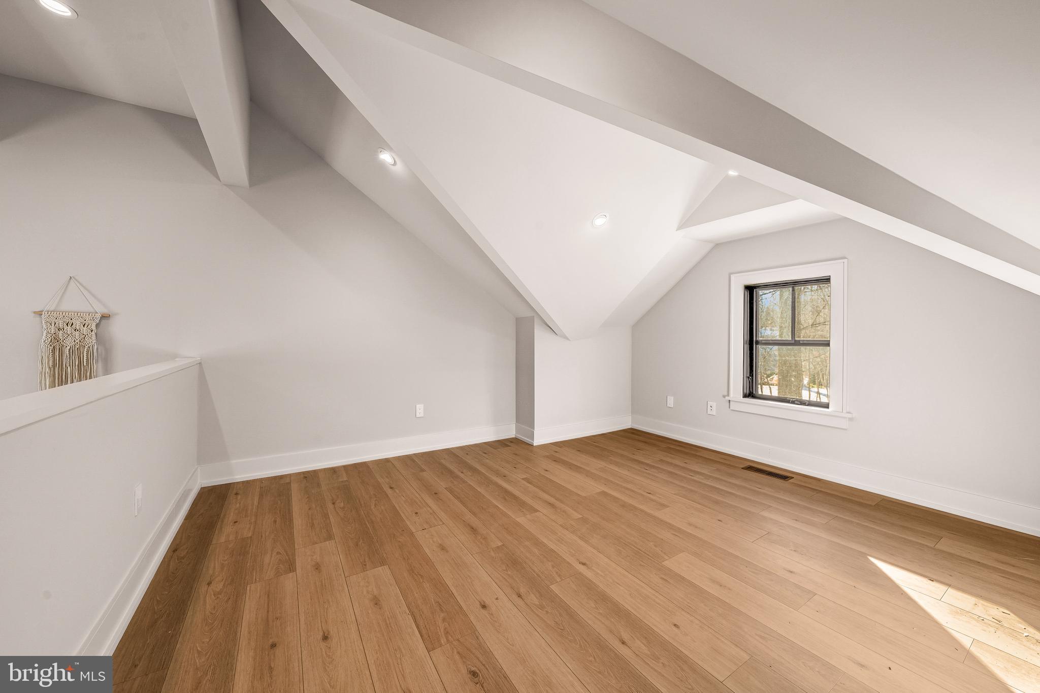 CHESTERBROOK WOODS - Residential