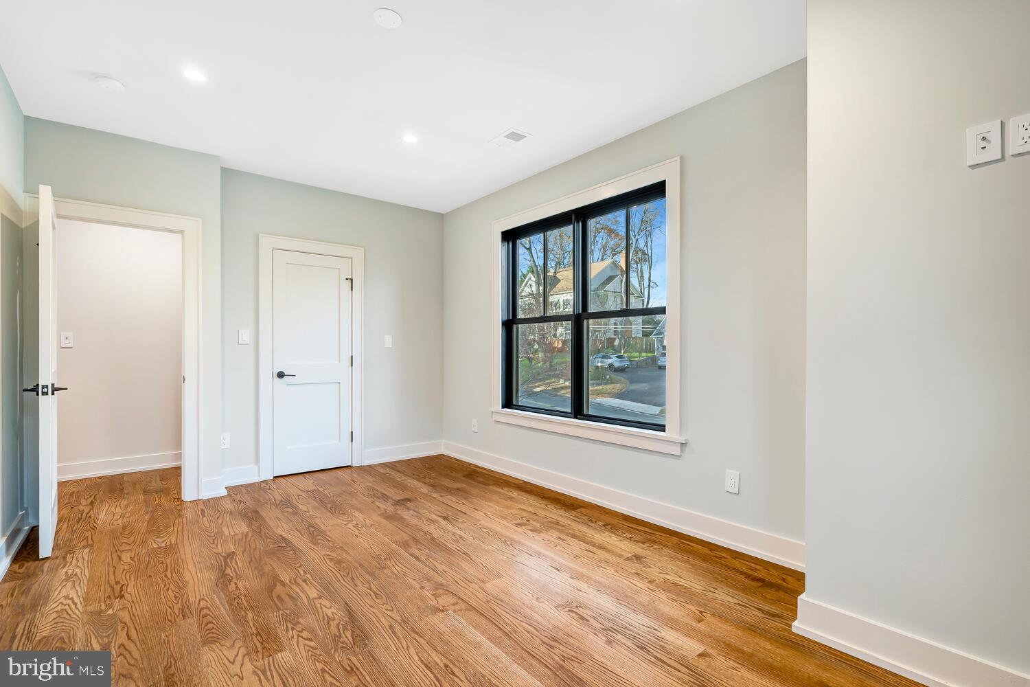 CHESTERBROOK WOODS - Residential