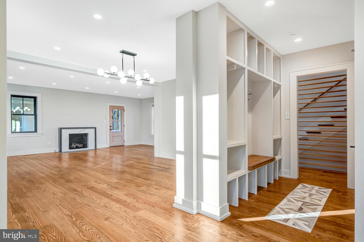 CHESTERBROOK WOODS - Residential