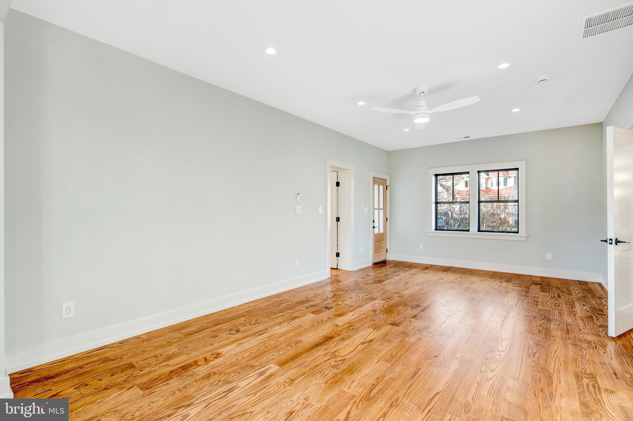 CHESTERBROOK WOODS - Residential