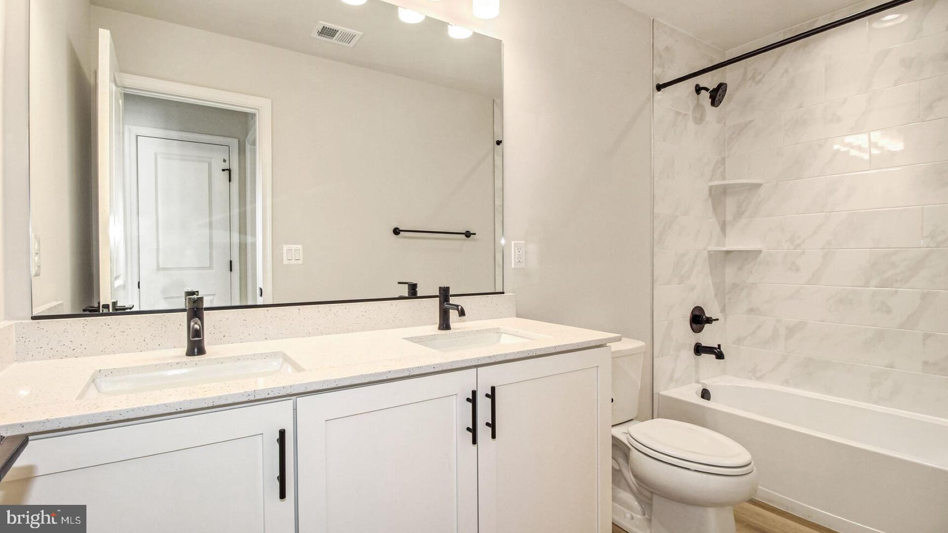 GREENLEIGH AT CROSSROADS - Residential