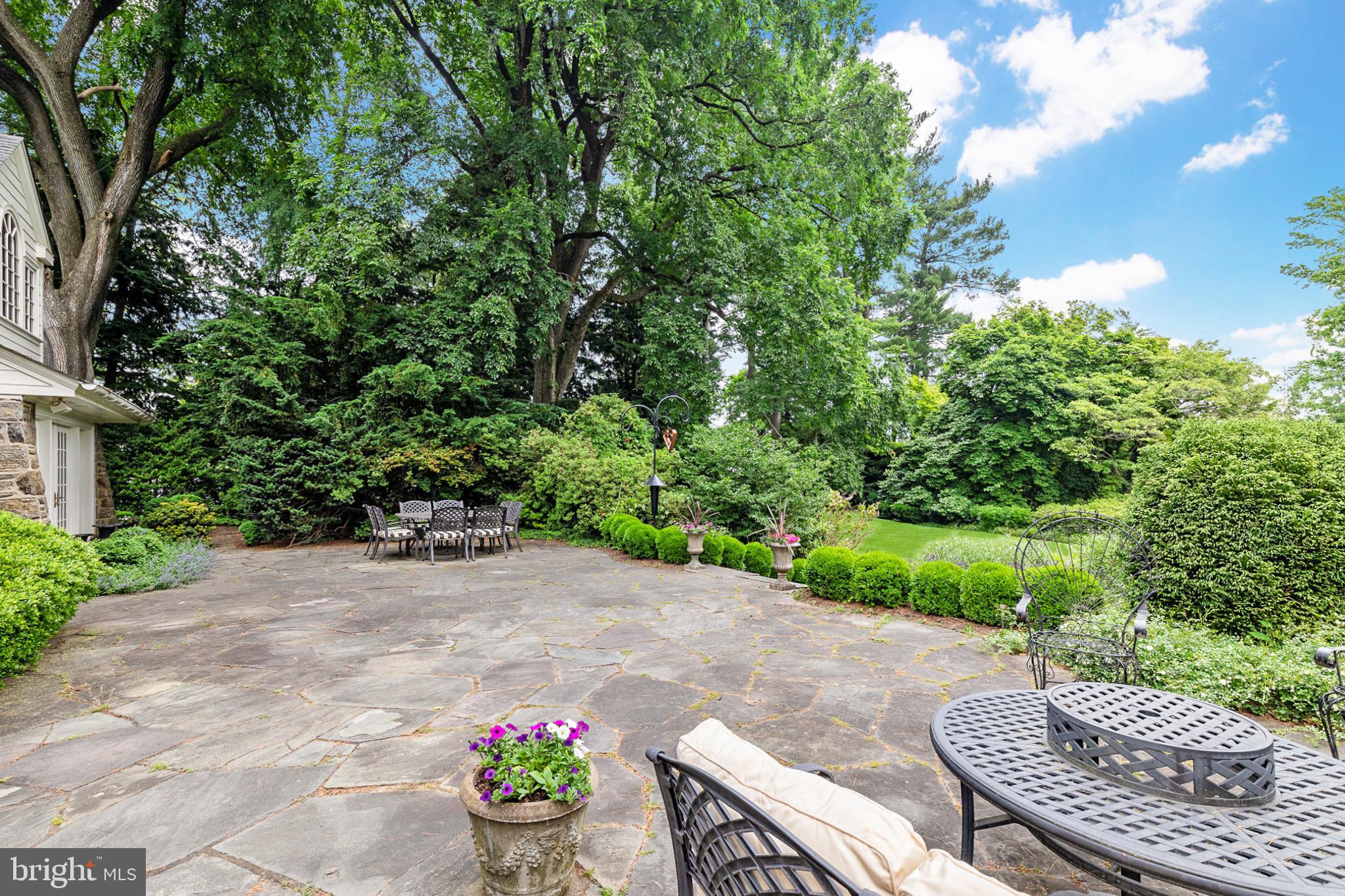 MERION GOLF ESTATES - Residential