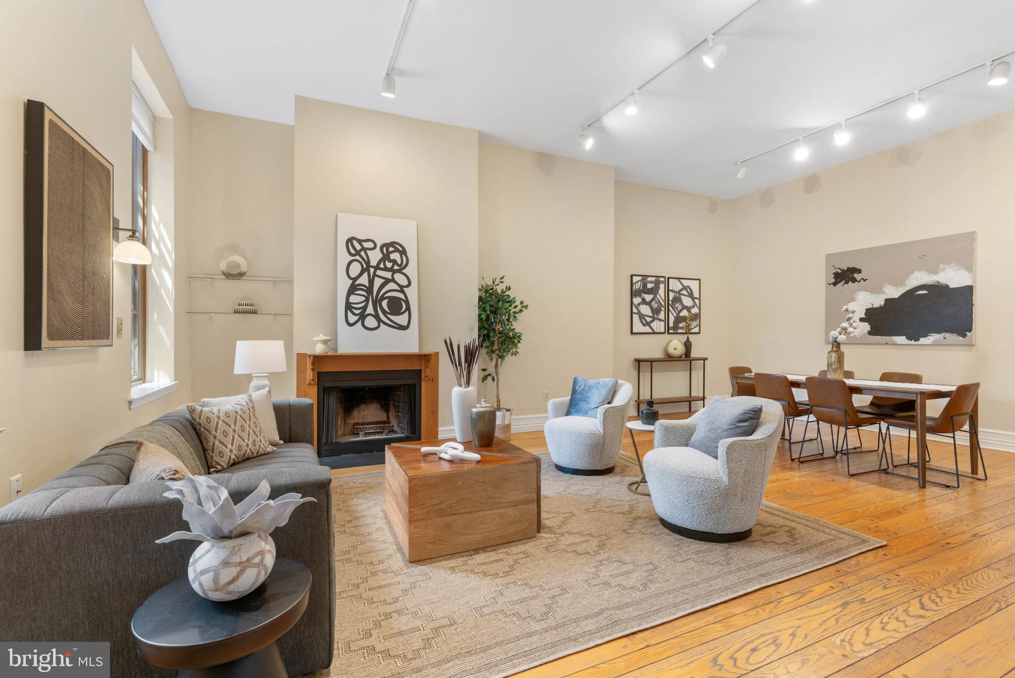 WASHINGTON SQ WEST - Residential