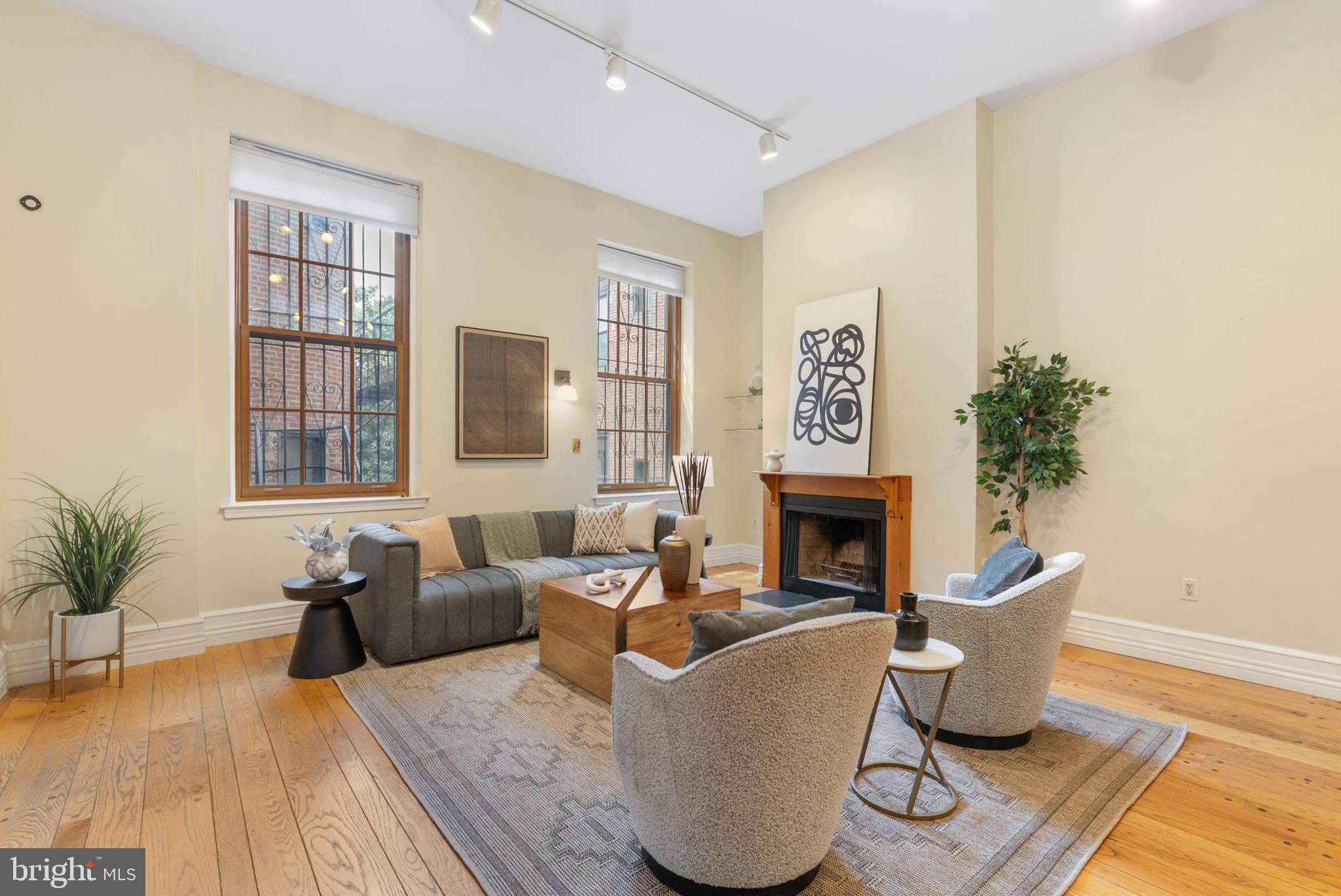 WASHINGTON SQ WEST - Residential