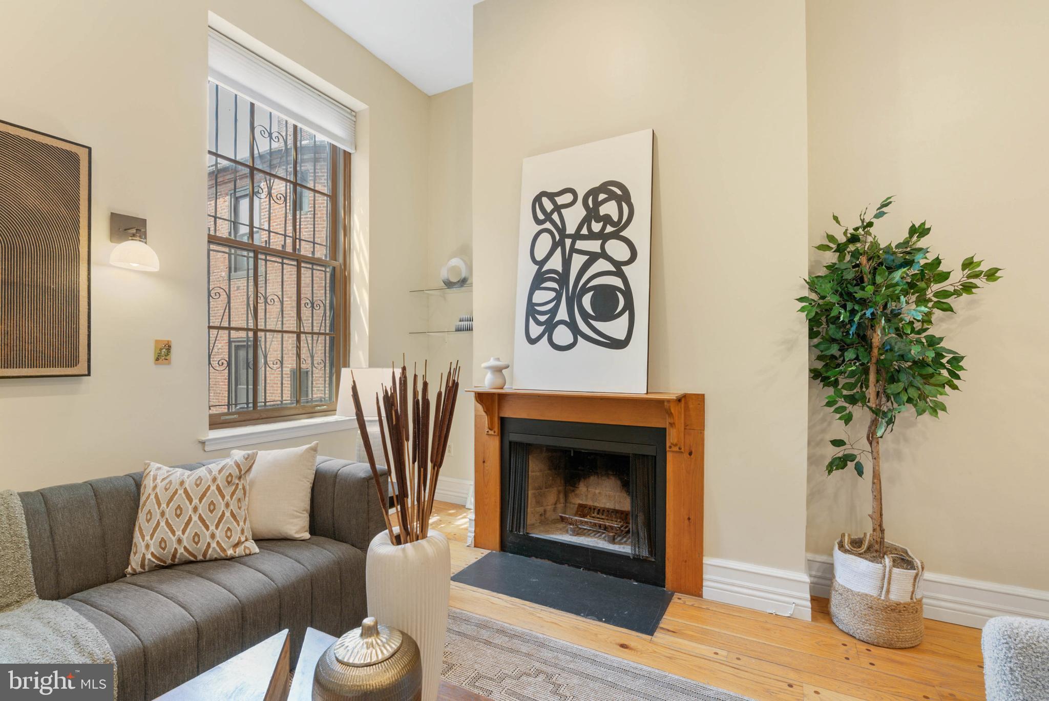 WASHINGTON SQ WEST - Residential