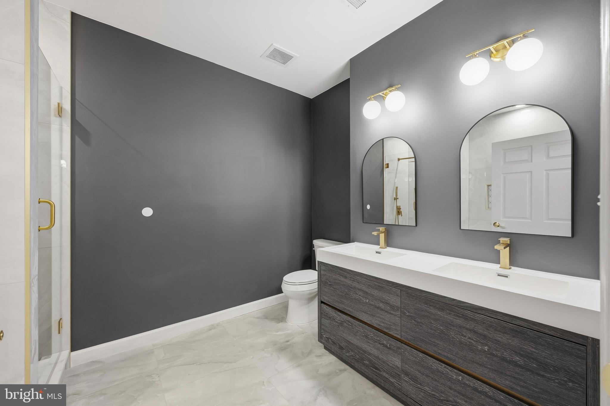 ELKRIDGE CROSSING - Residential