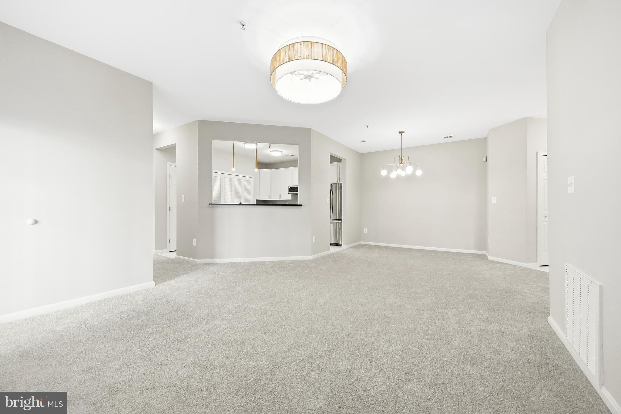 ELKRIDGE CROSSING - Residential