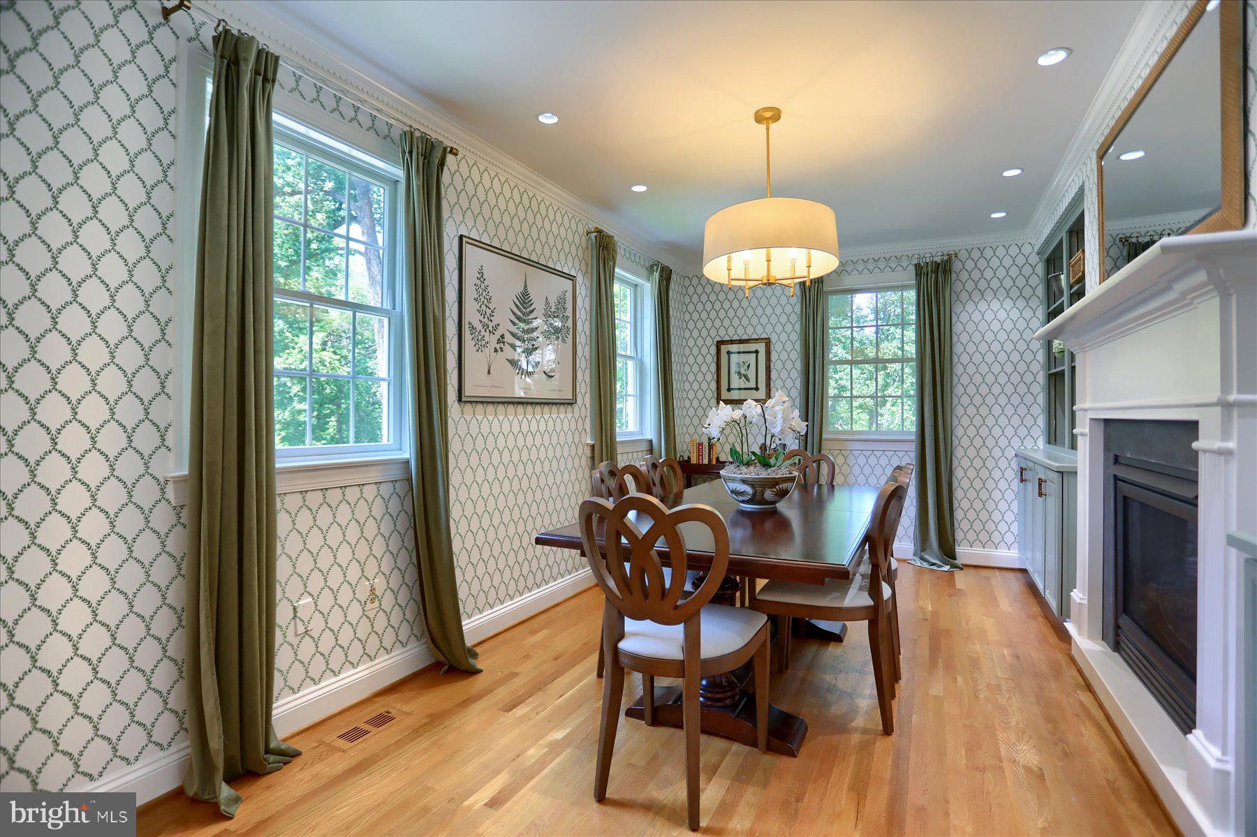 11 HICKORY MEADOW ROAD