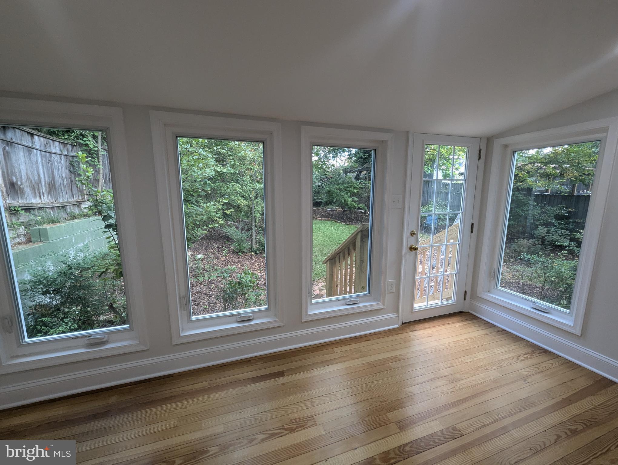 MT RAINIER - Residential Lease