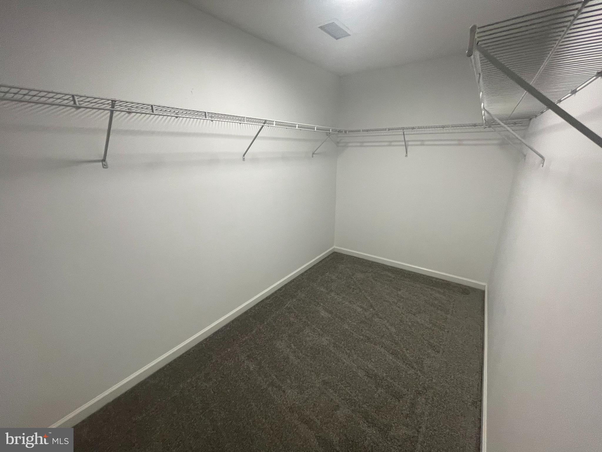 CRESTWOOD - Residential Lease