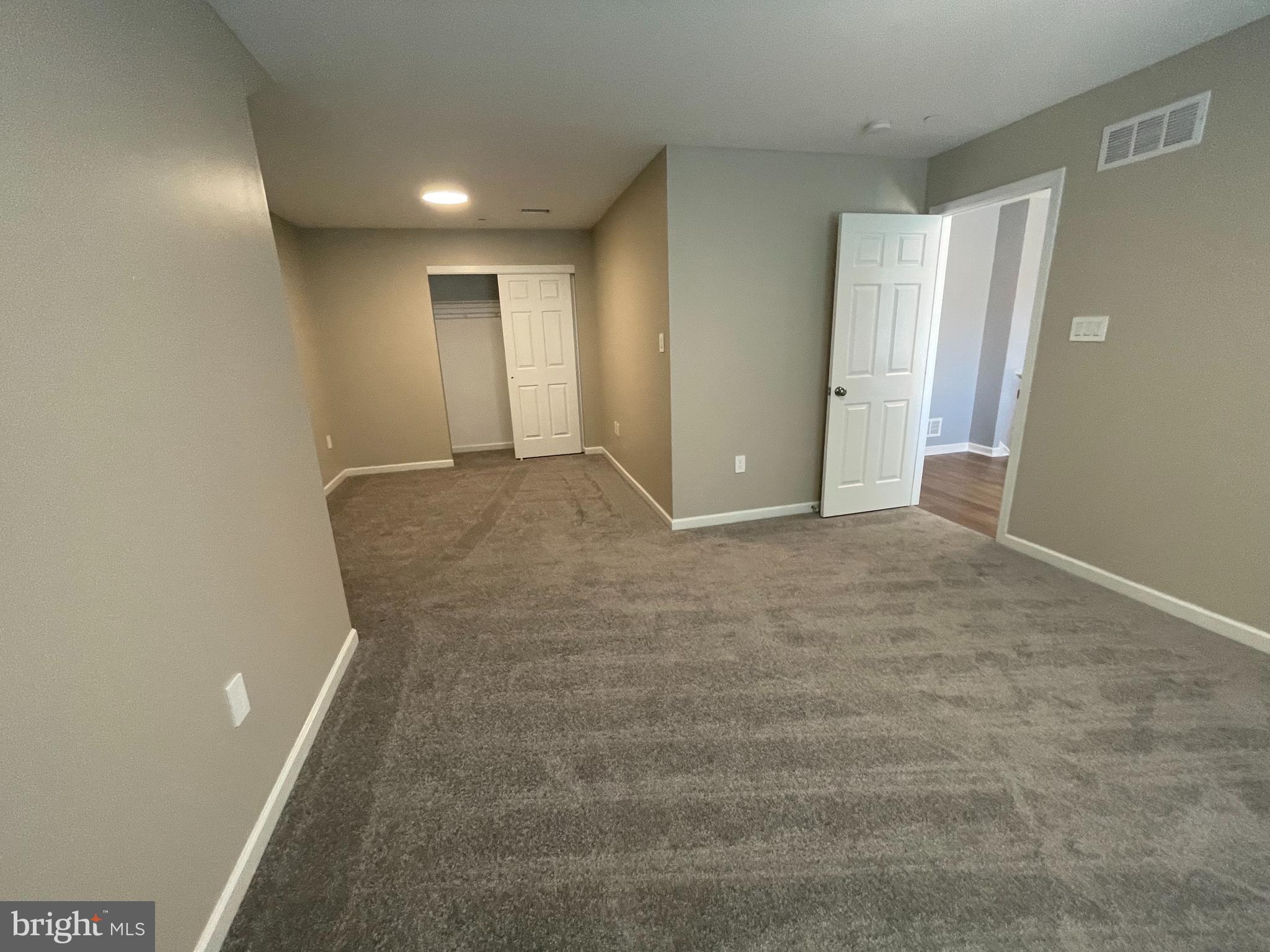 CRESTWOOD - Residential Lease