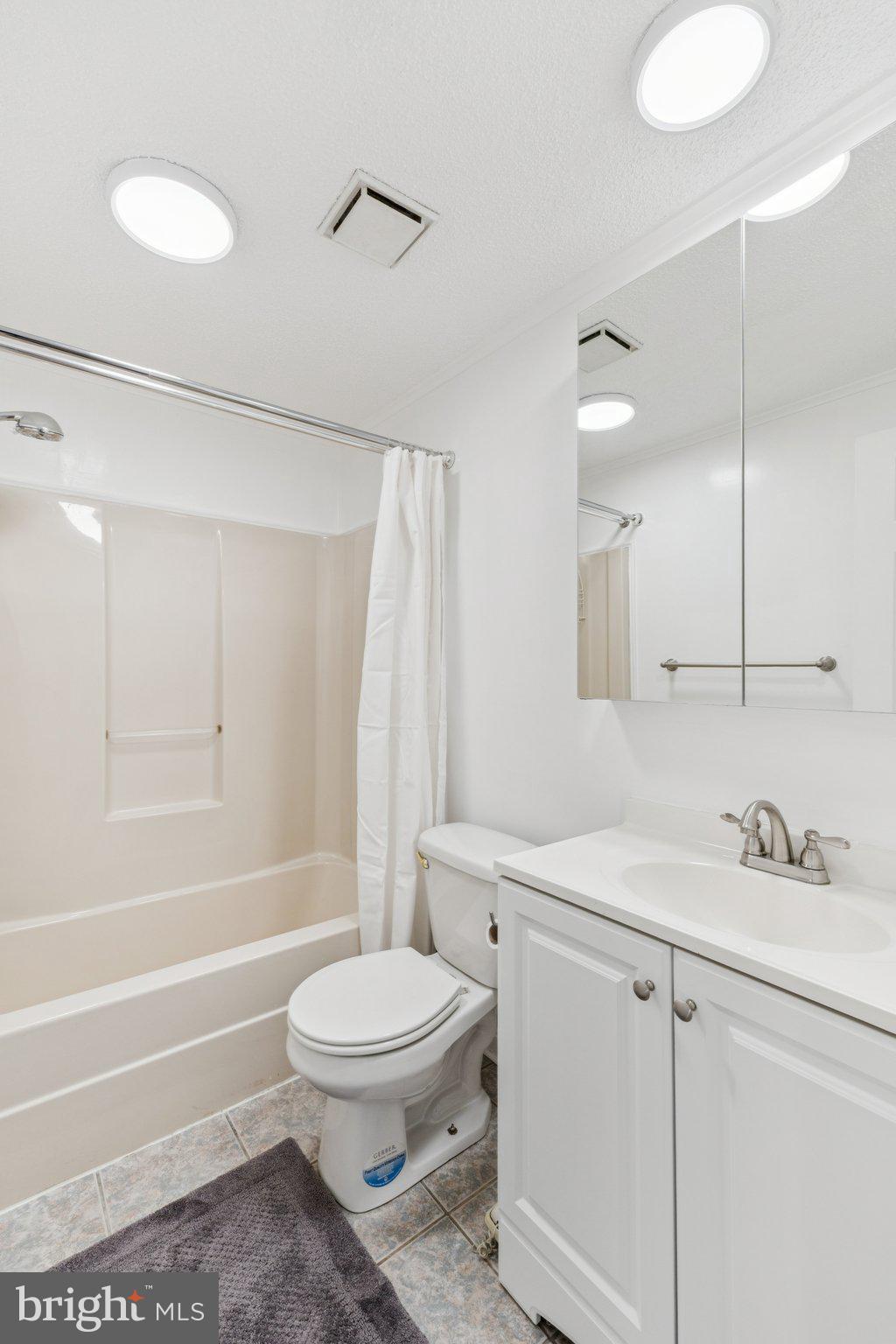 MARYLAND PARK- ORCHARDS - Residential