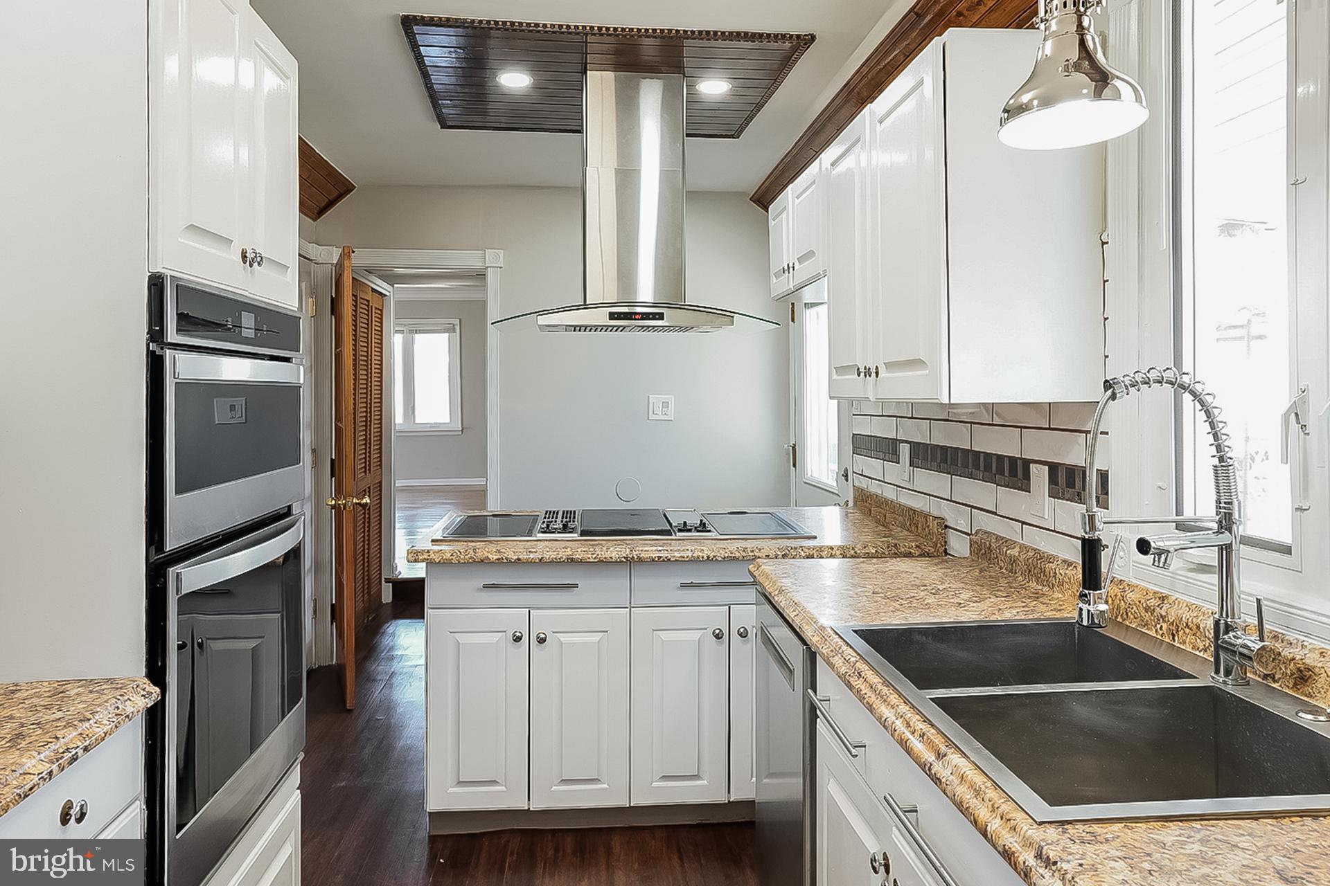 WILLOW RUN - Residential Lease