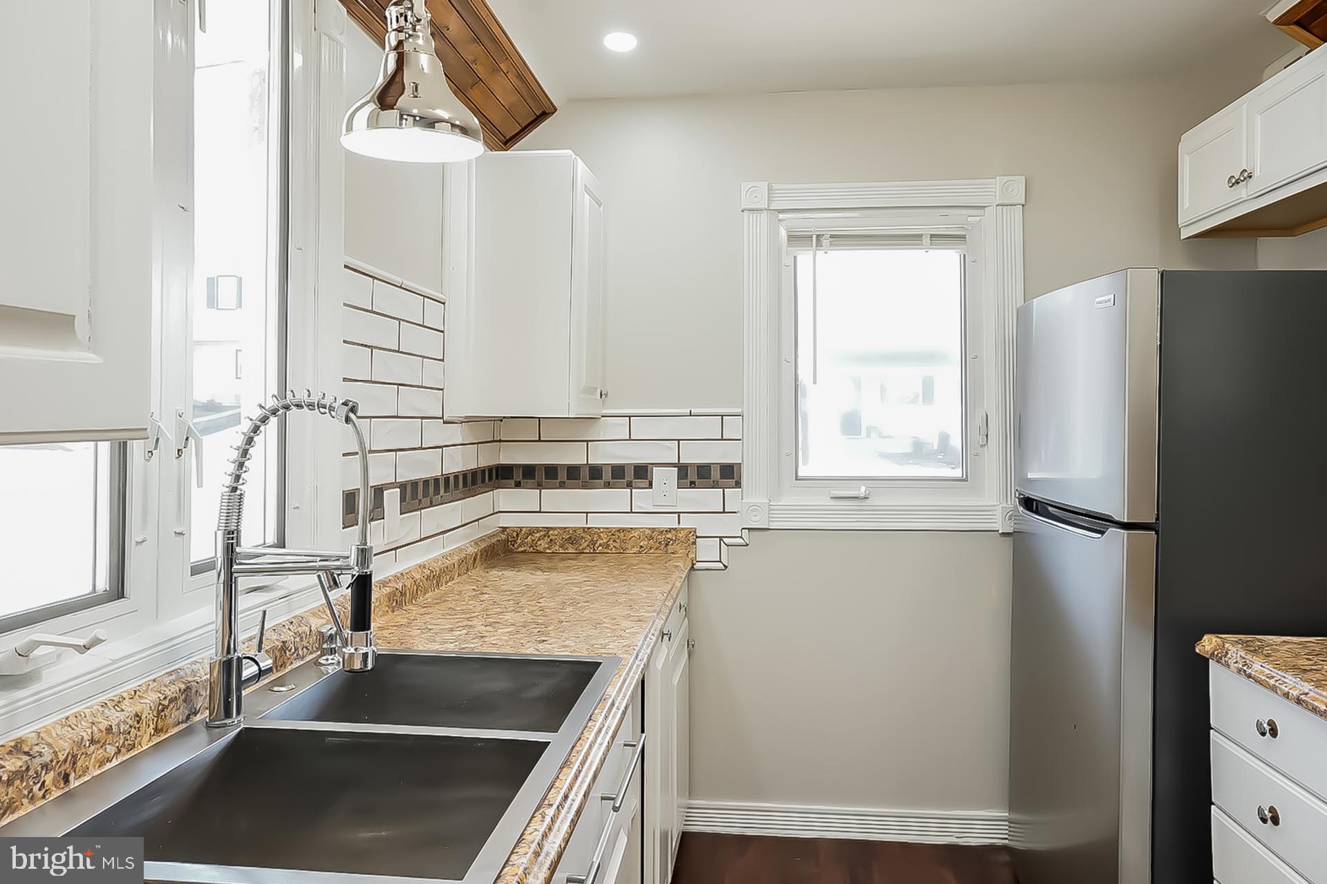 WILLOW RUN - Residential Lease