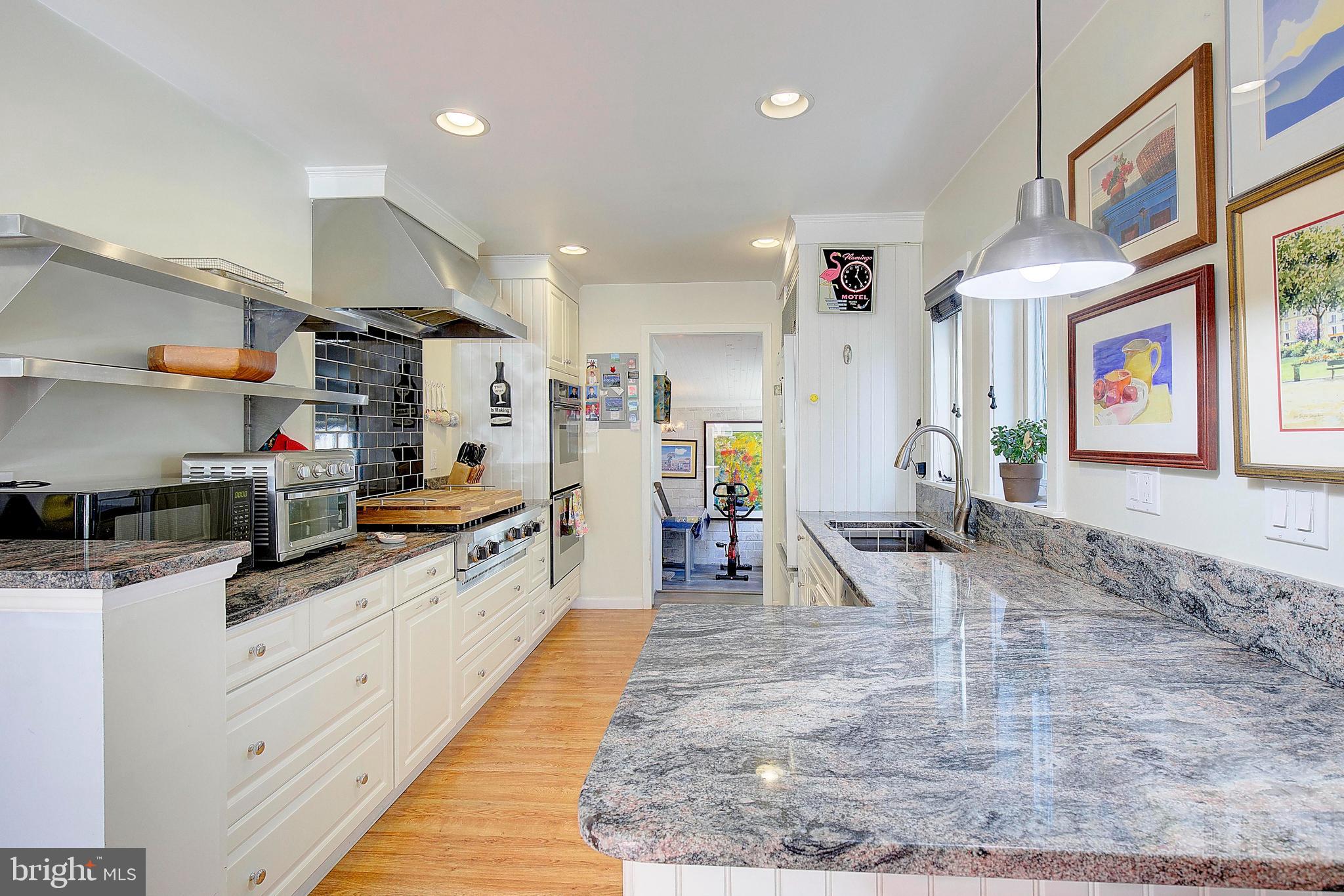 MANHATTAN BEACH - Residential