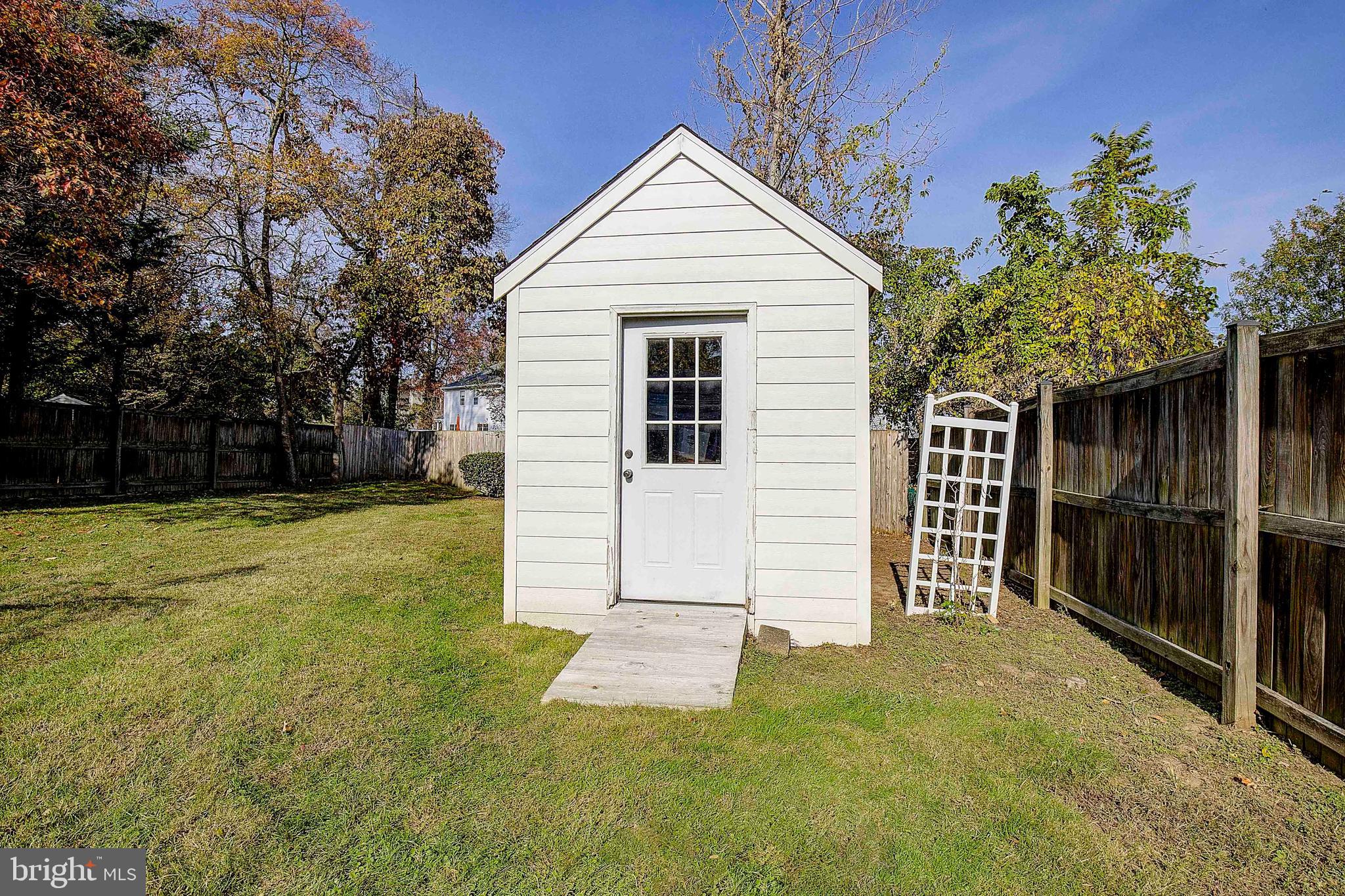 MANHATTAN BEACH - Residential