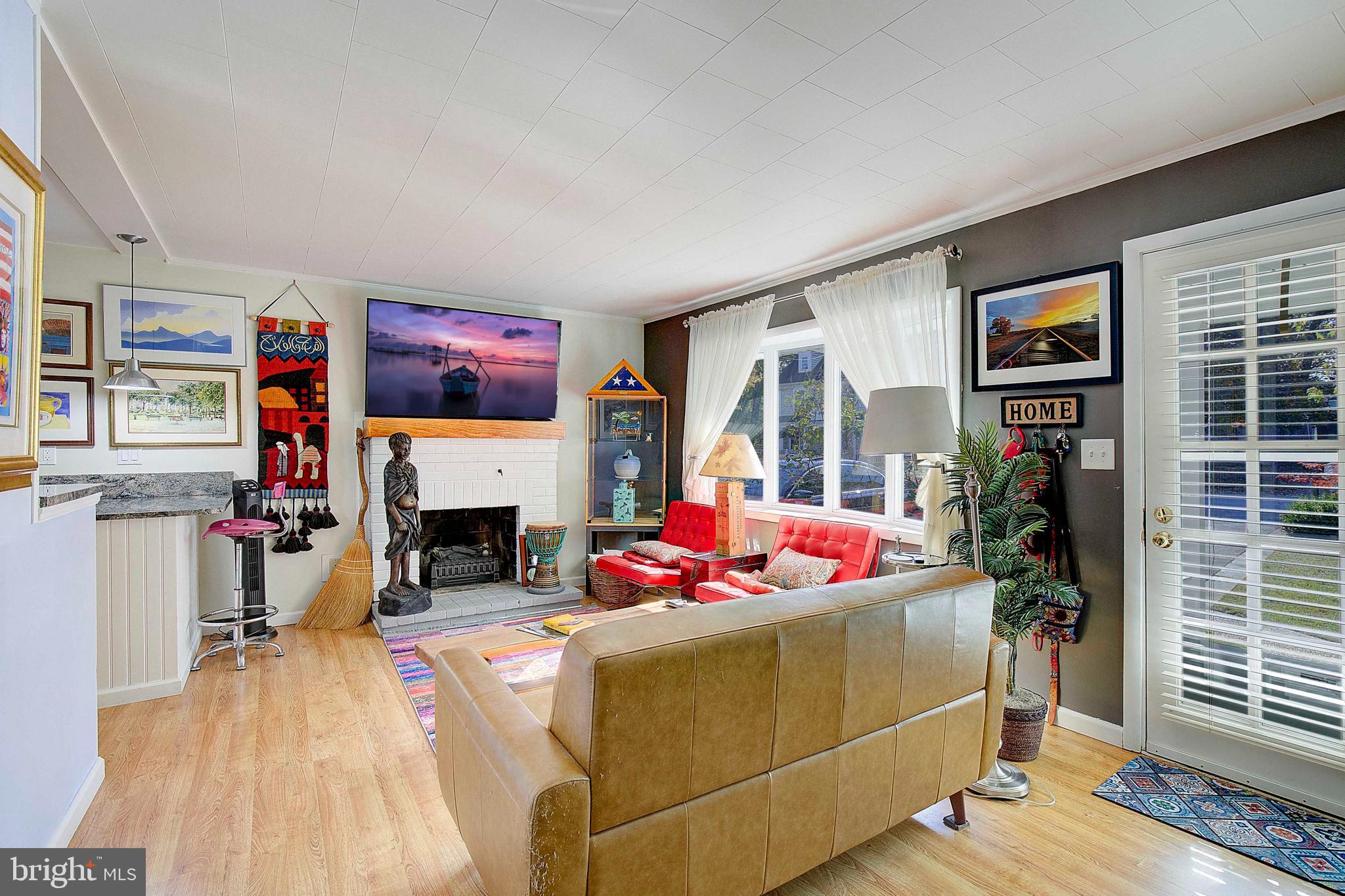 MANHATTAN BEACH - Residential