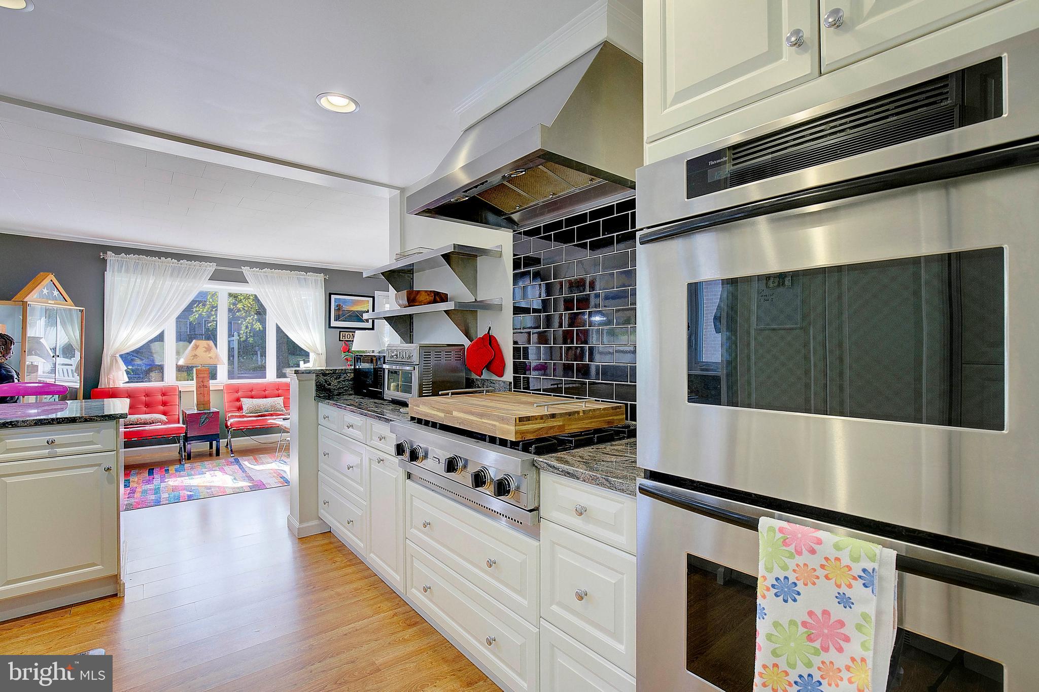 MANHATTAN BEACH - Residential