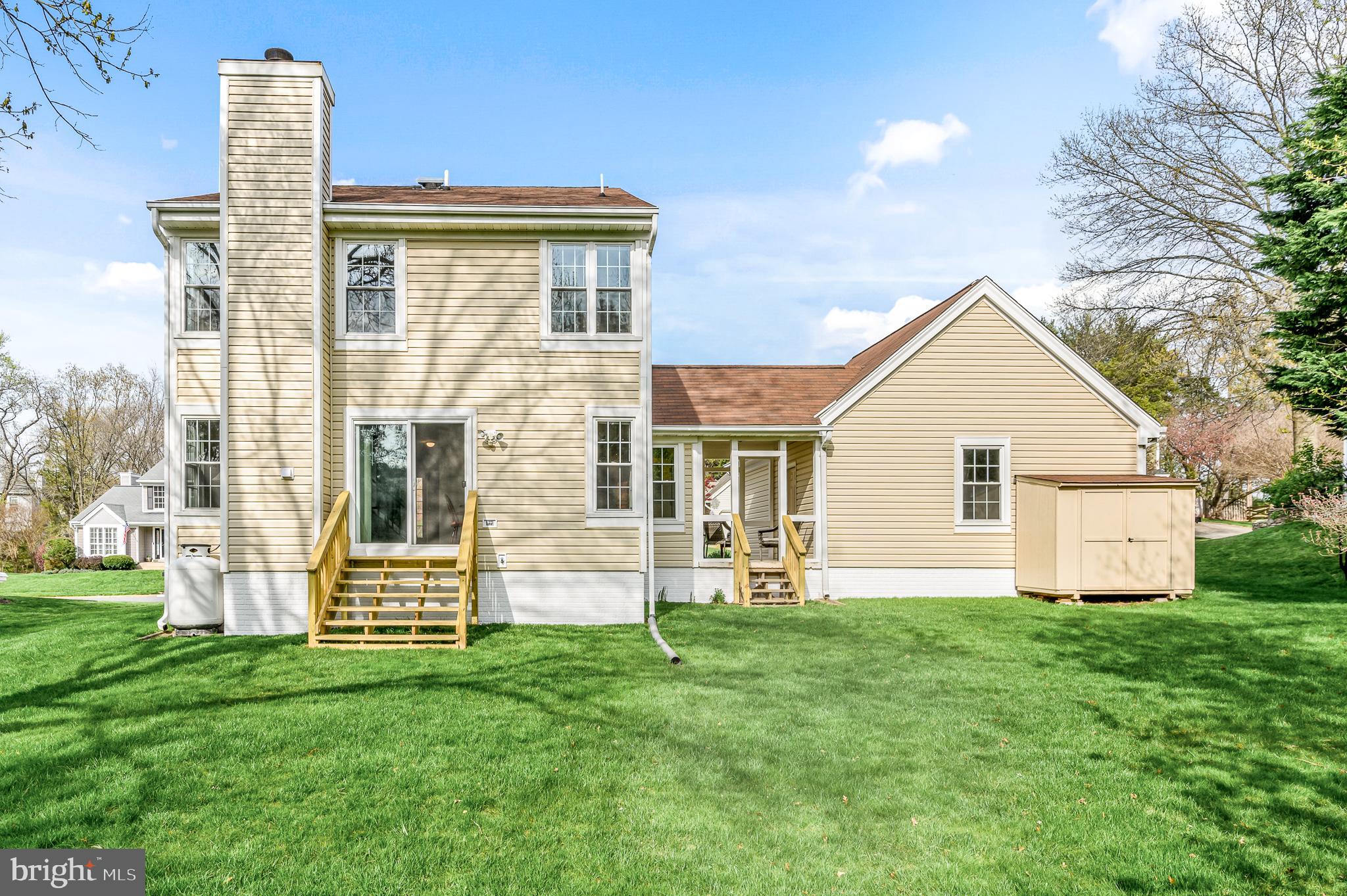 SPRING LAKE ESTATES WEST - Residential