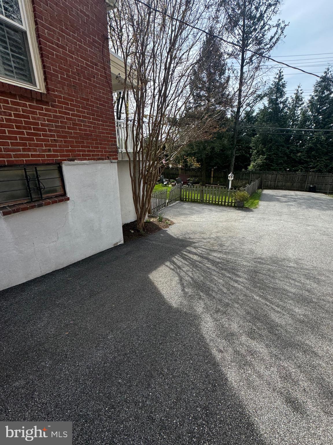 SOUTHLAND HILLS - Residential