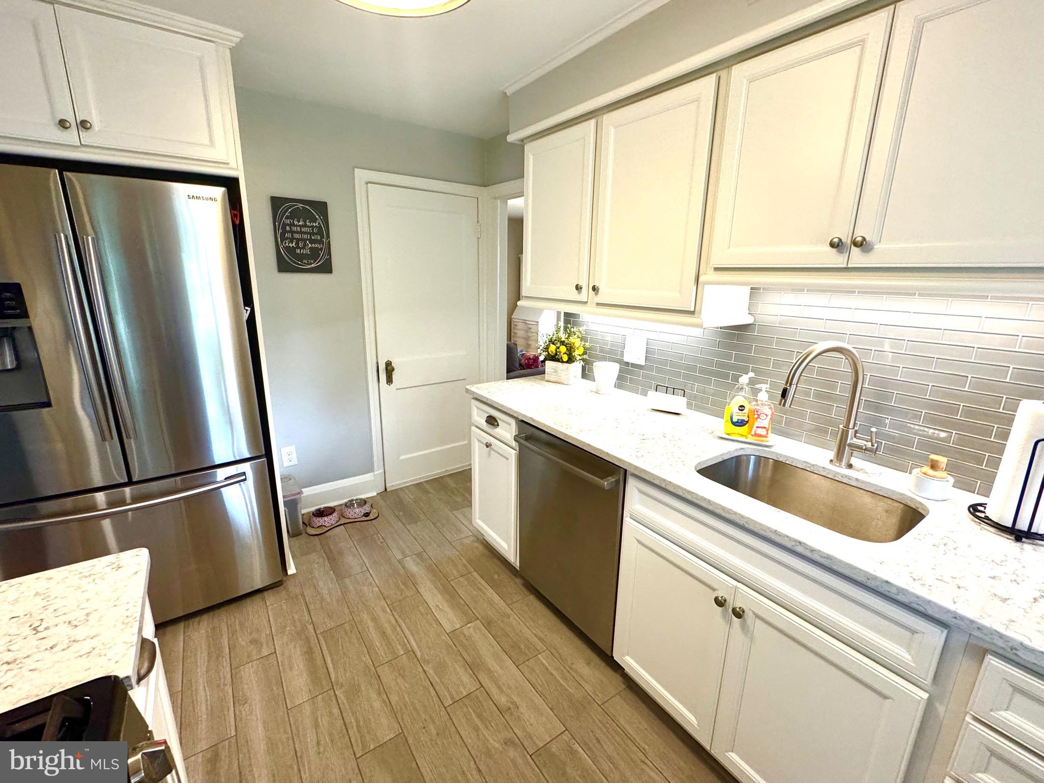 SOUTHLAND HILLS - Residential